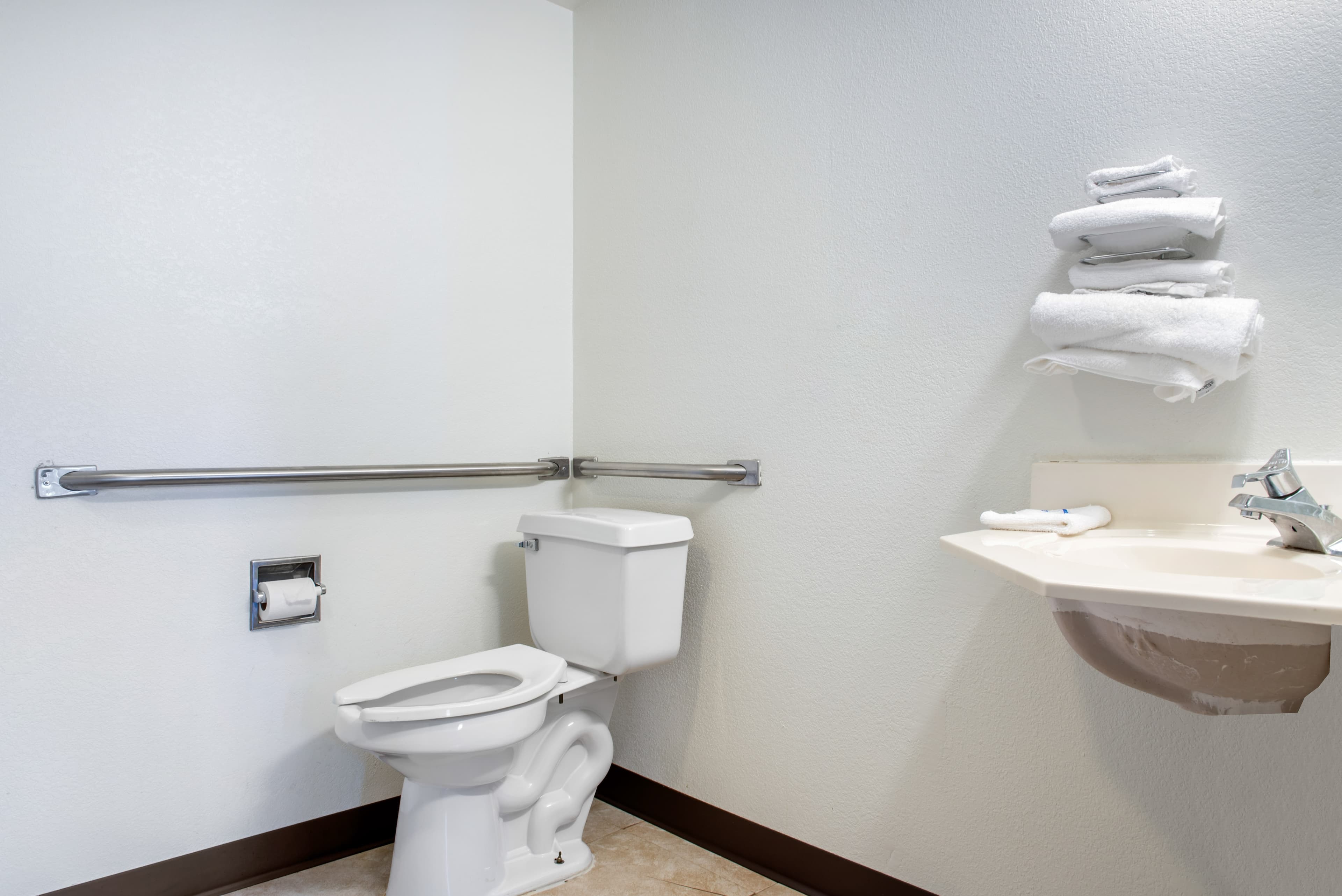 Rodeway Inn Sharonville - Cincinnati North — 13