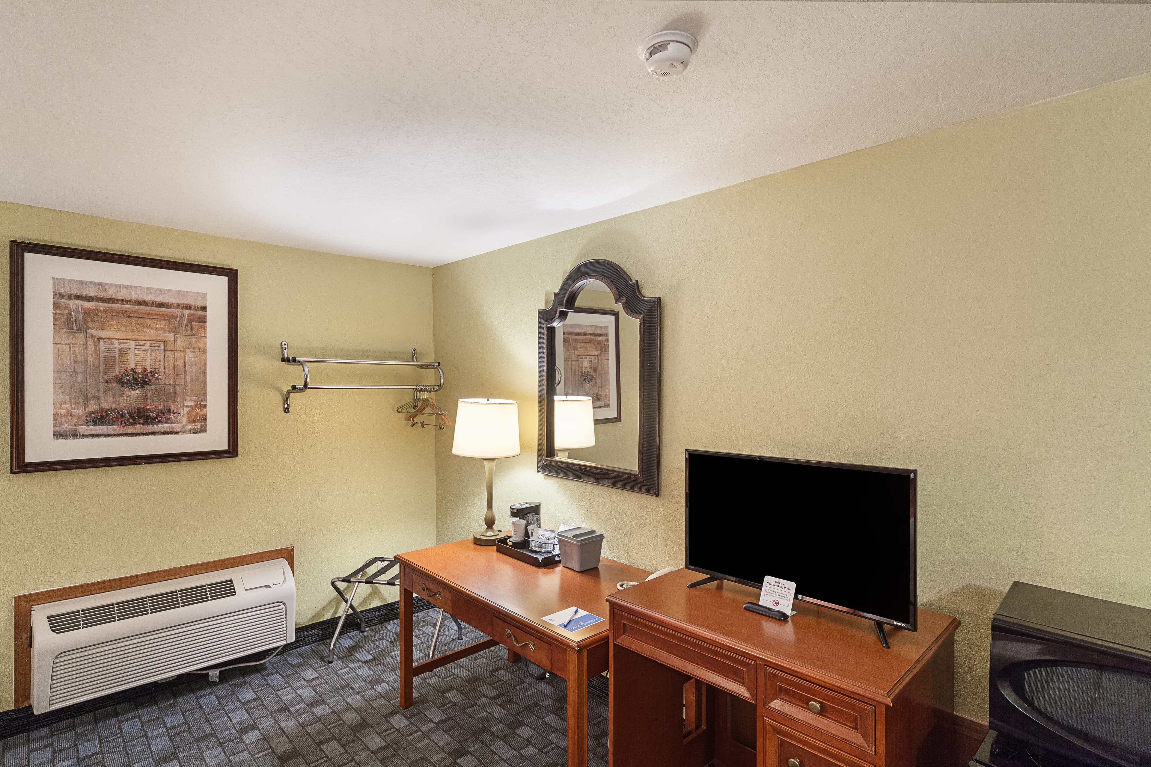 Rodeway Inn Wauseon - Image 3