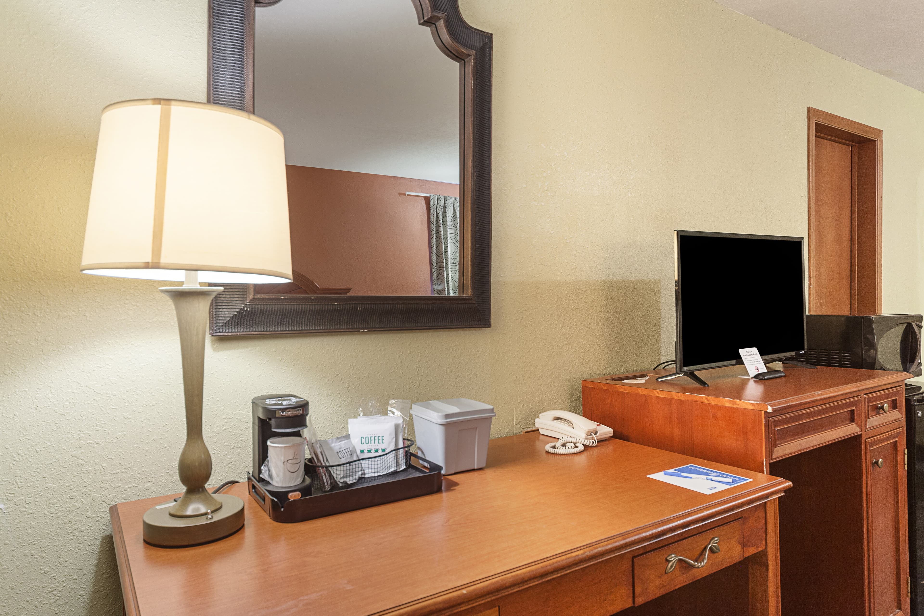 Rodeway Inn Wauseon — 6
