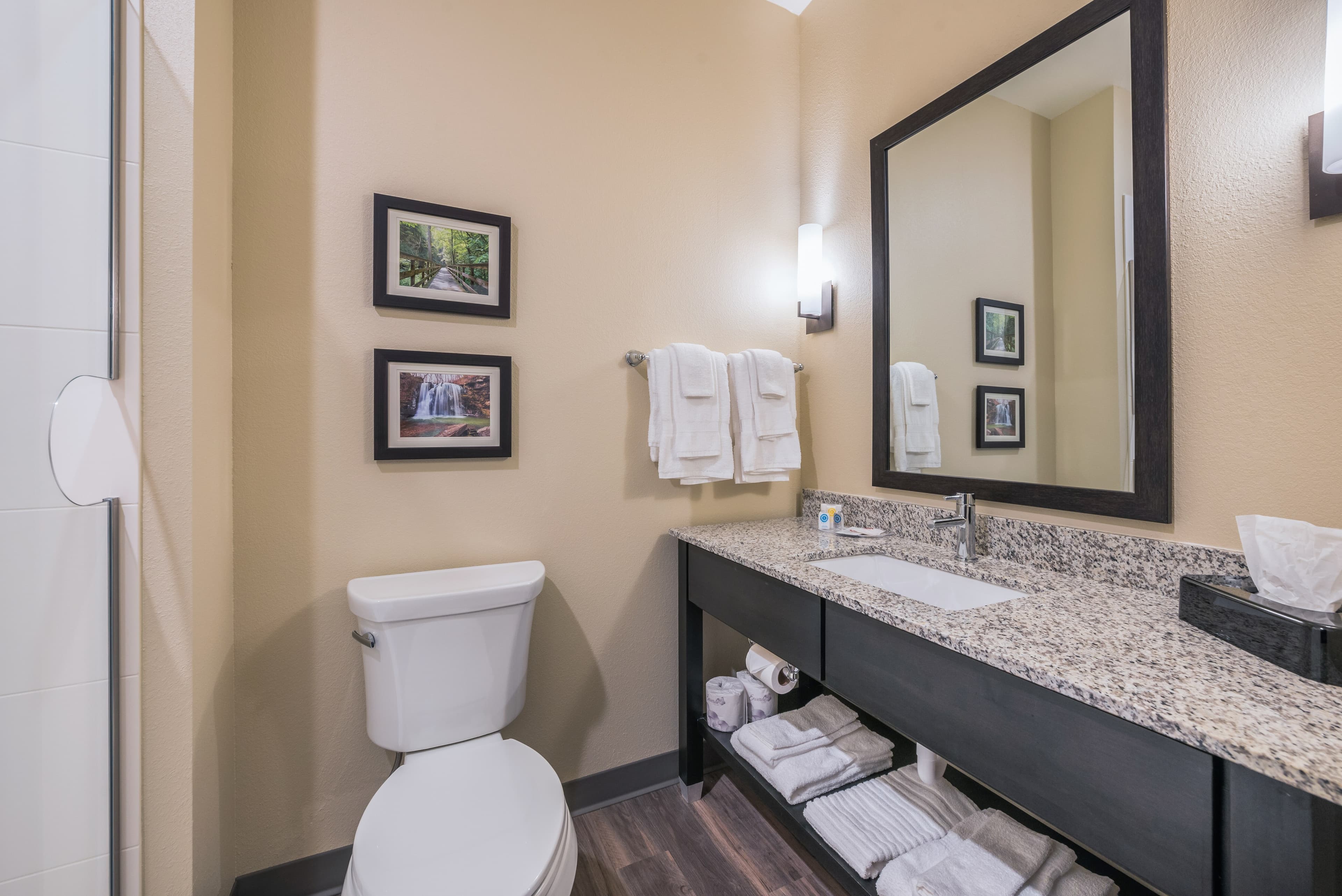 Comfort Suites Marysville Columbus - Northwest — 33