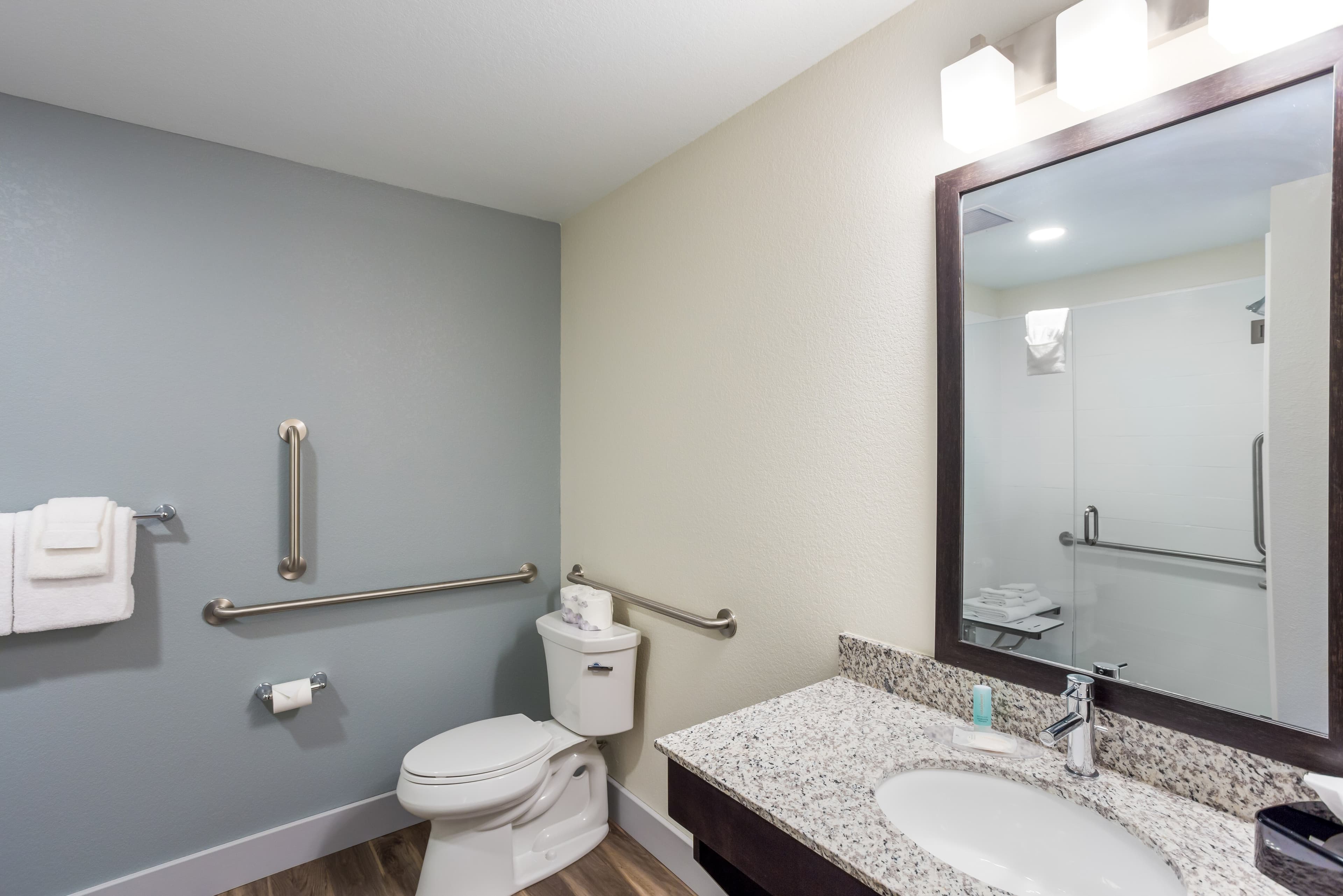 MainStay Suites Logan Ohio-Hocking Hills — 8