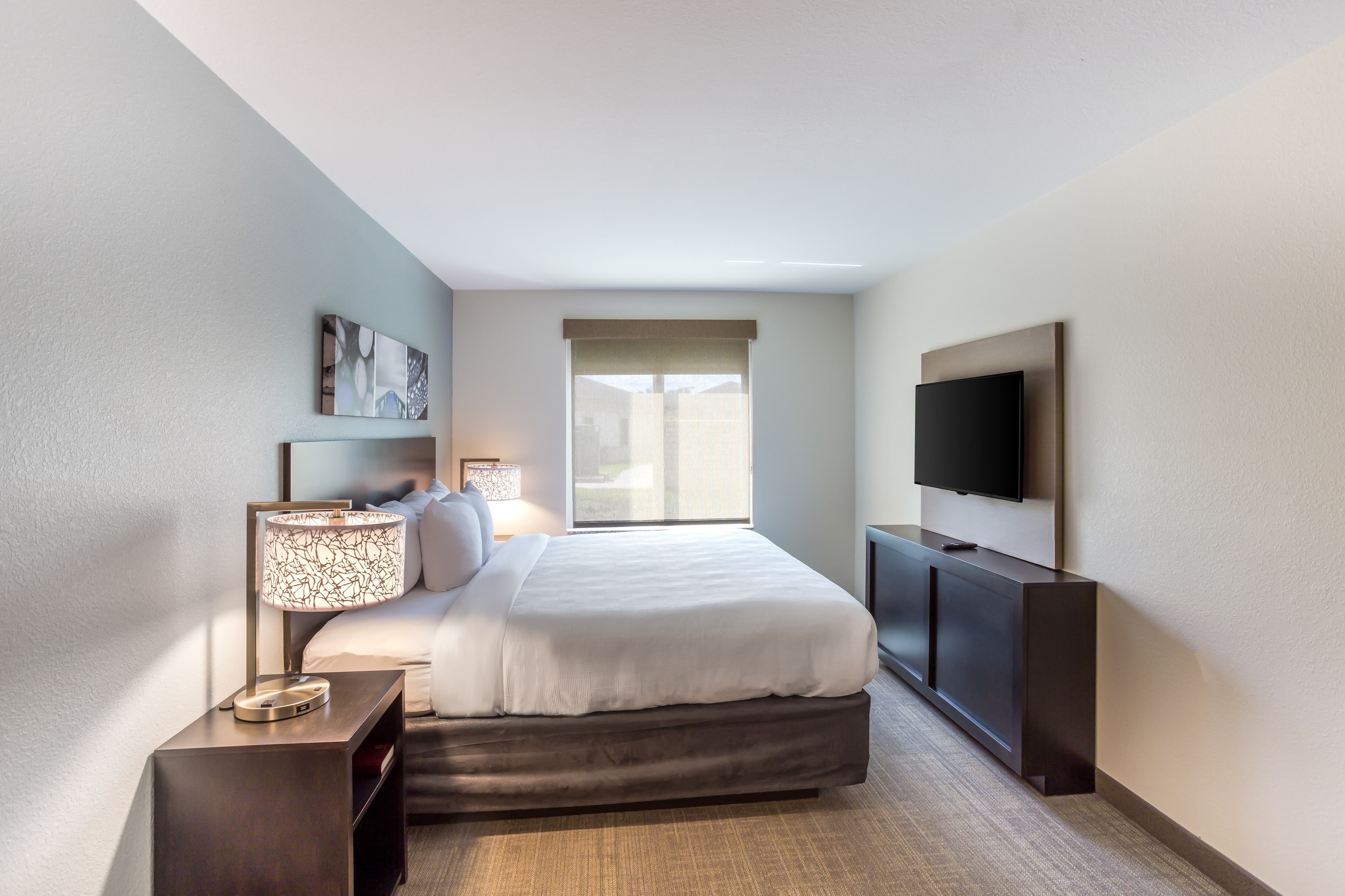 MainStay Suites Logan Ohio-Hocking Hills — 14