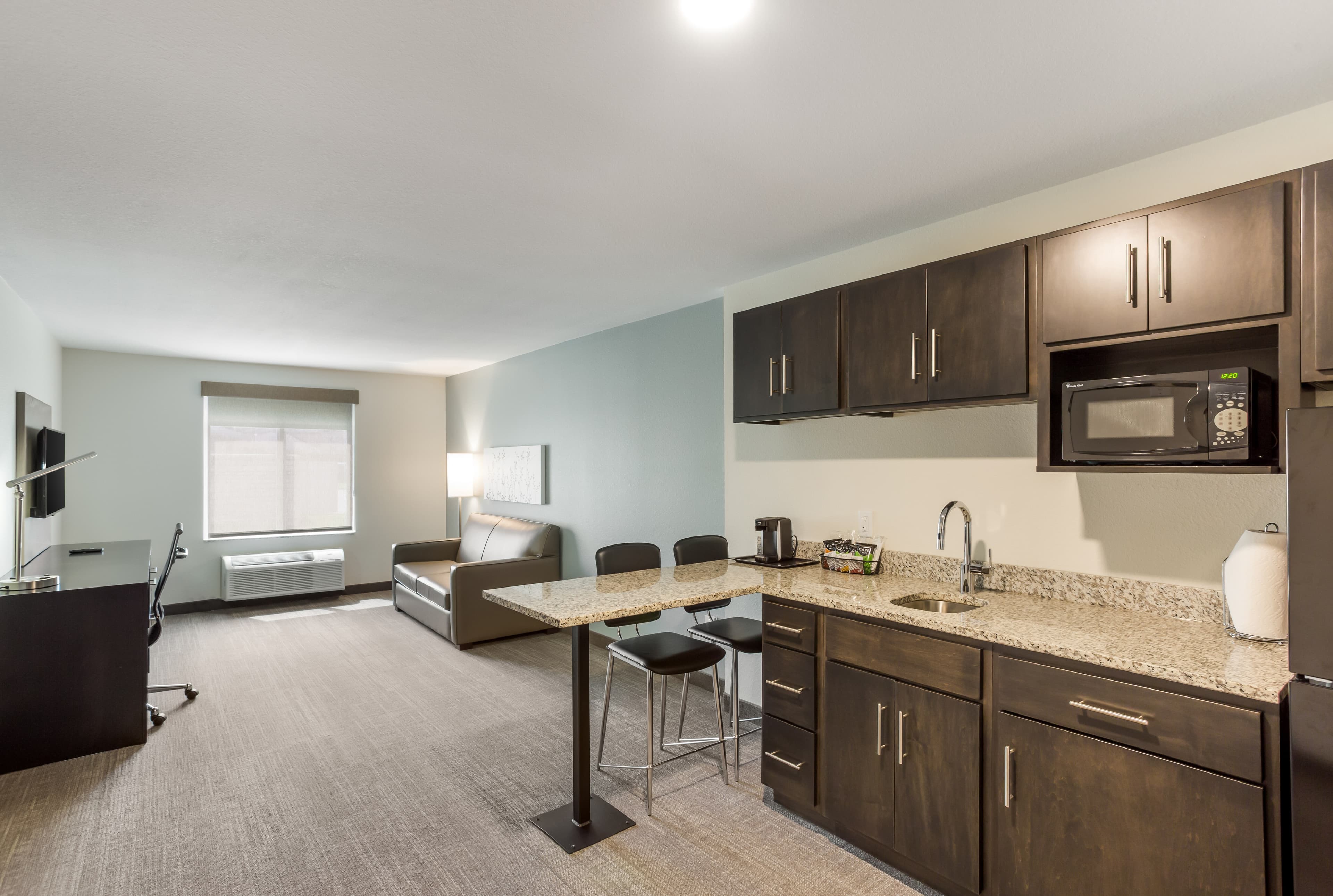 MainStay Suites Logan Ohio-Hocking Hills — 16