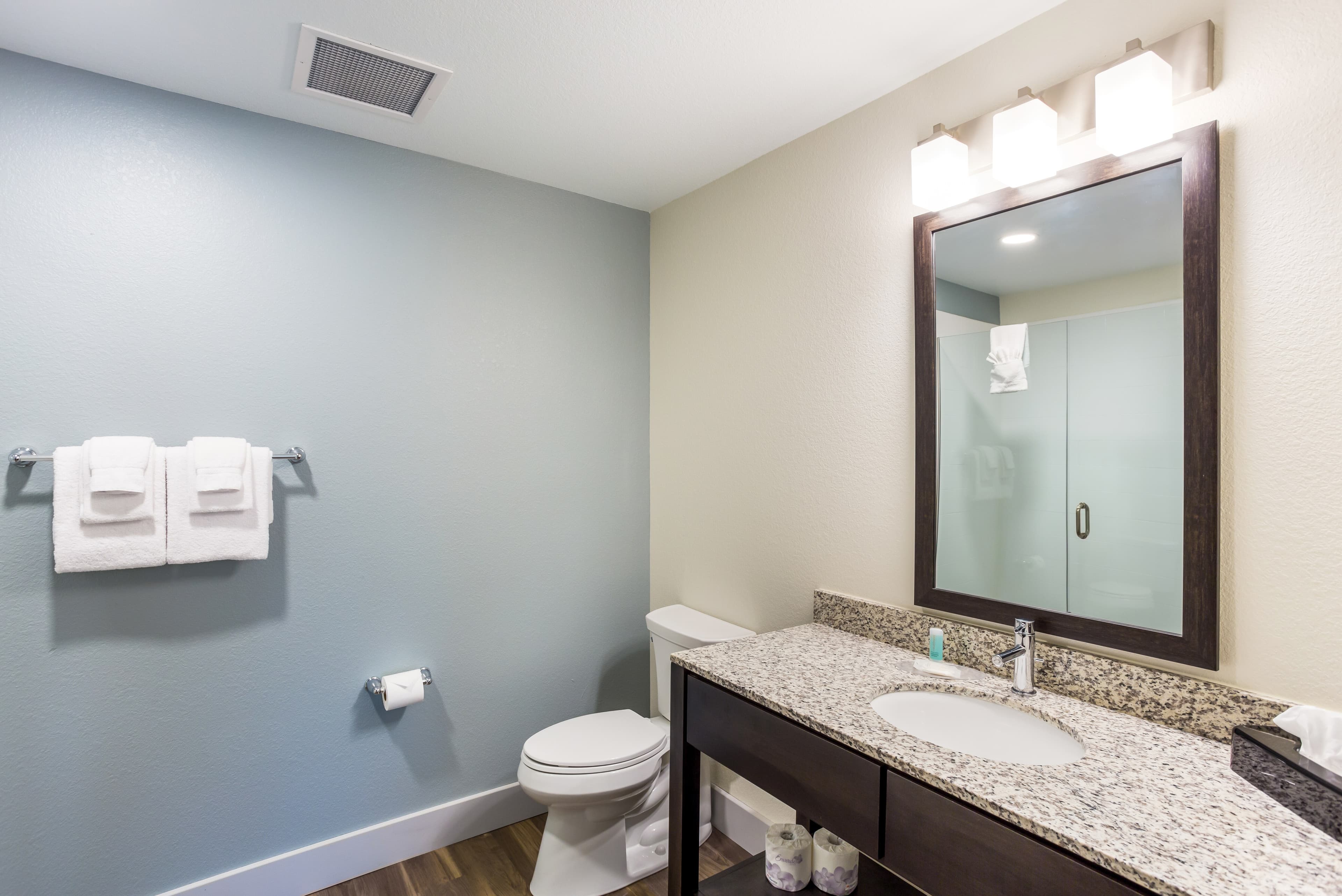 MainStay Suites Logan Ohio-Hocking Hills — 17