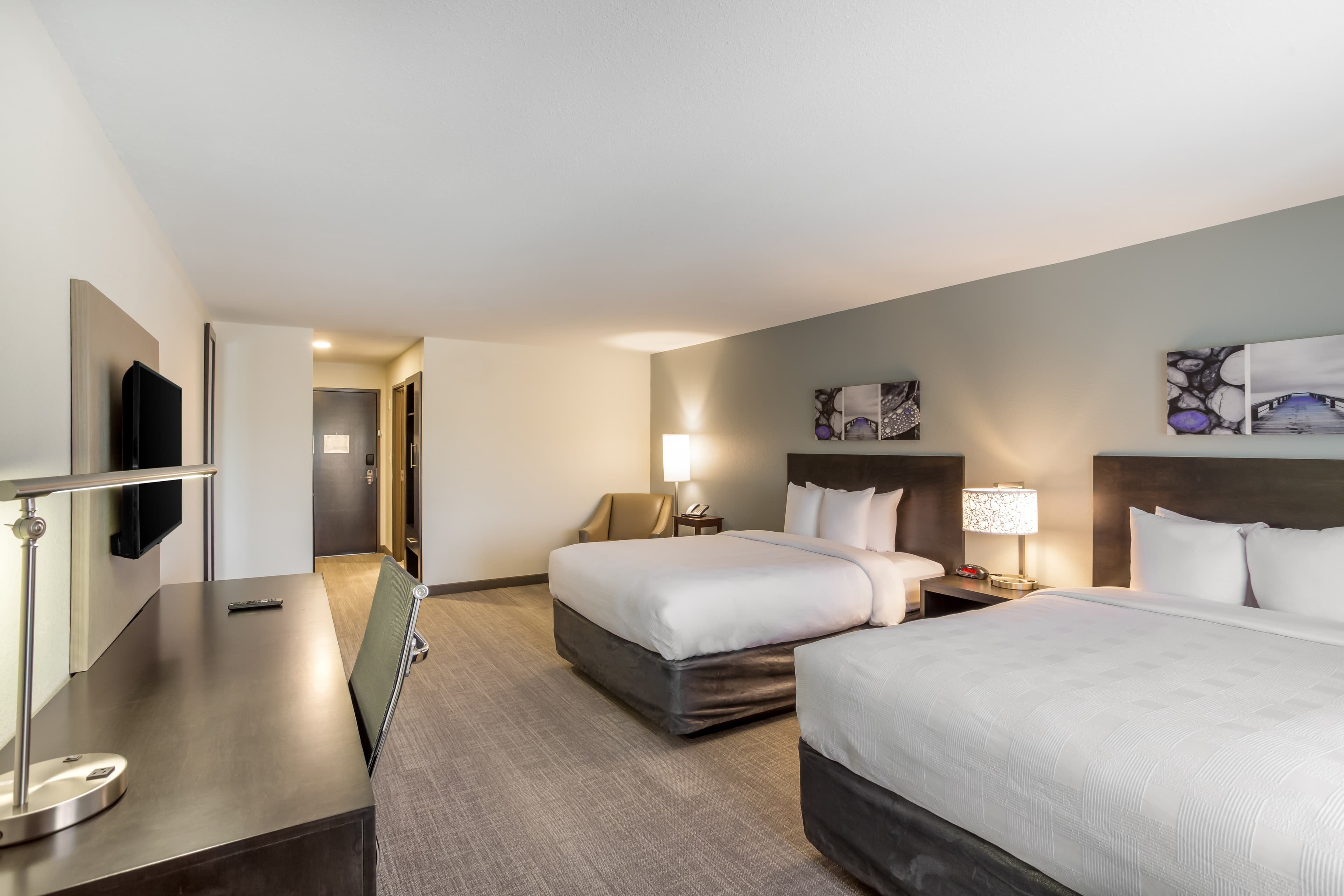 MainStay Suites Logan Ohio-Hocking Hills — 21