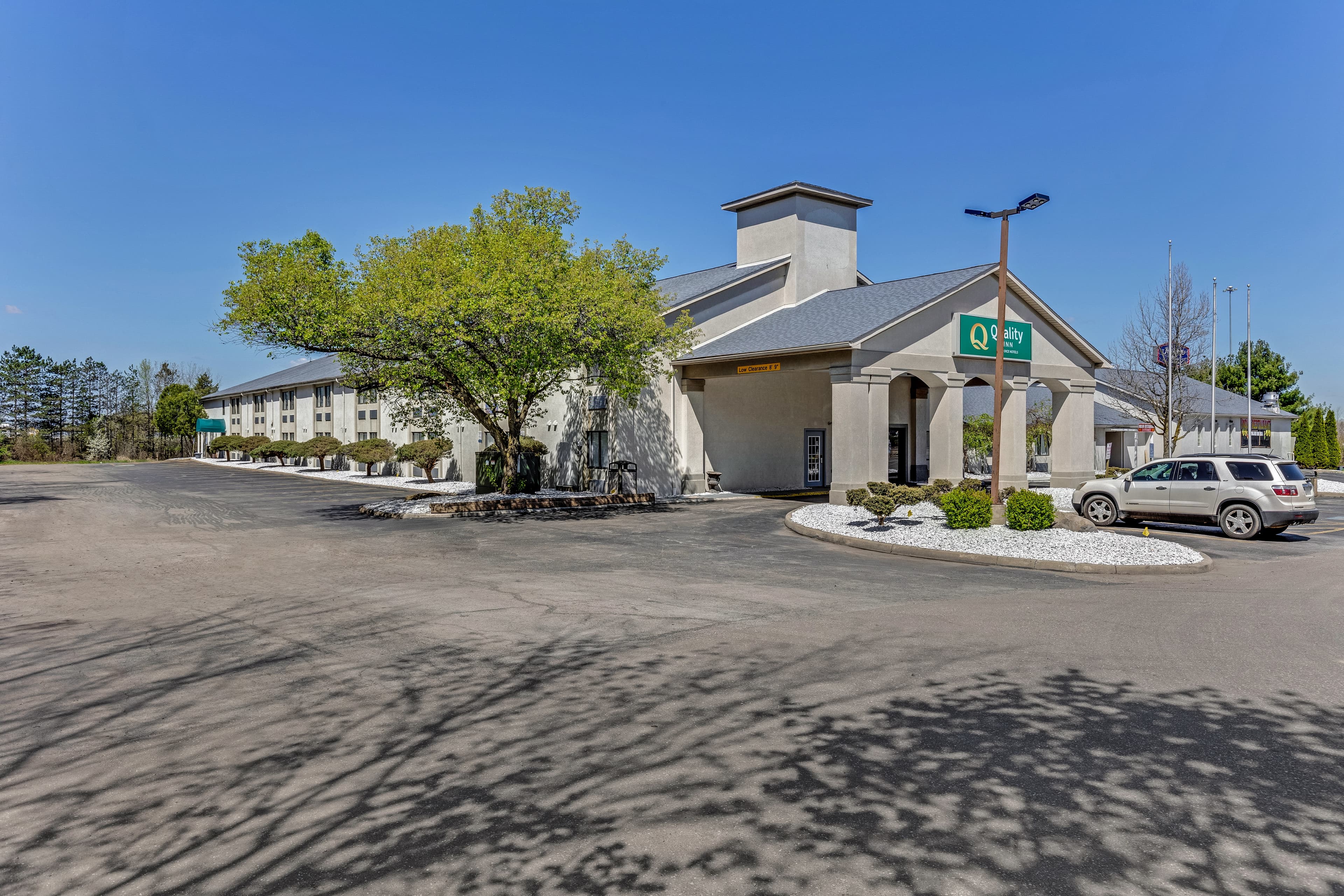 Quality Inn Austintown-Youngstown West - Image 1
