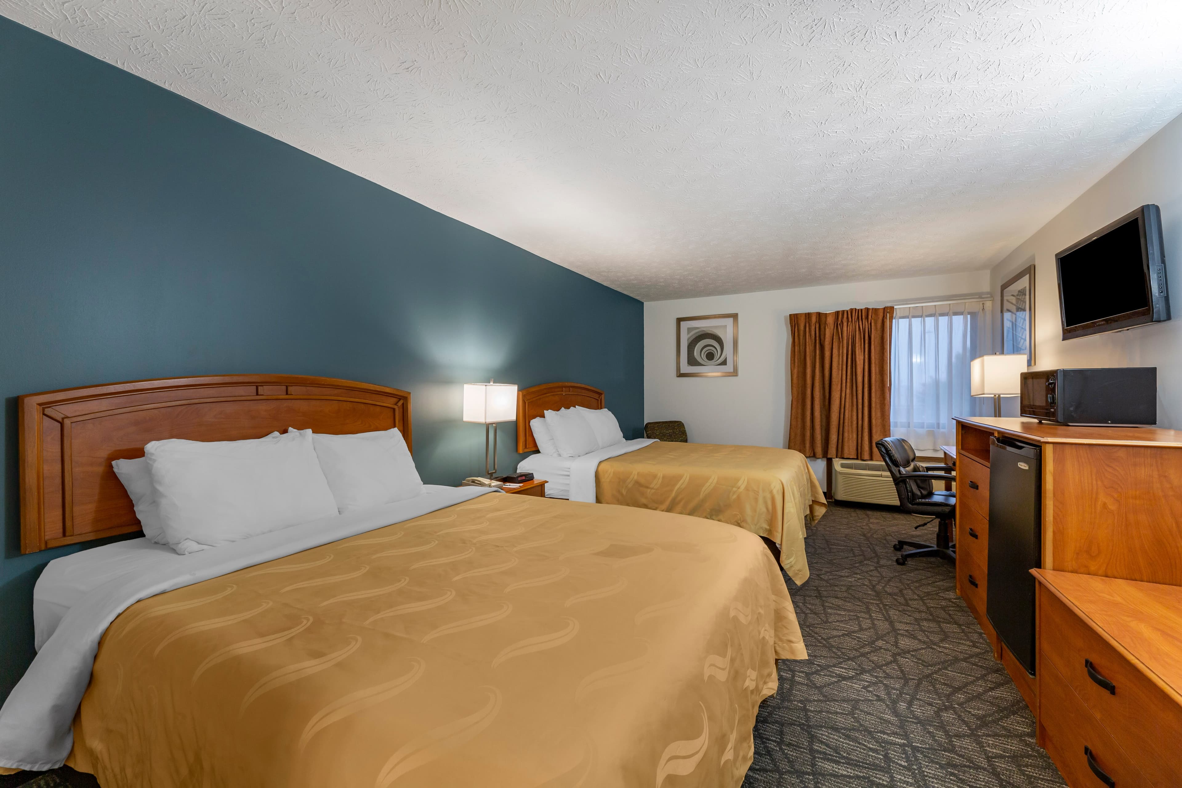 Quality Inn Austintown-Youngstown West — 11