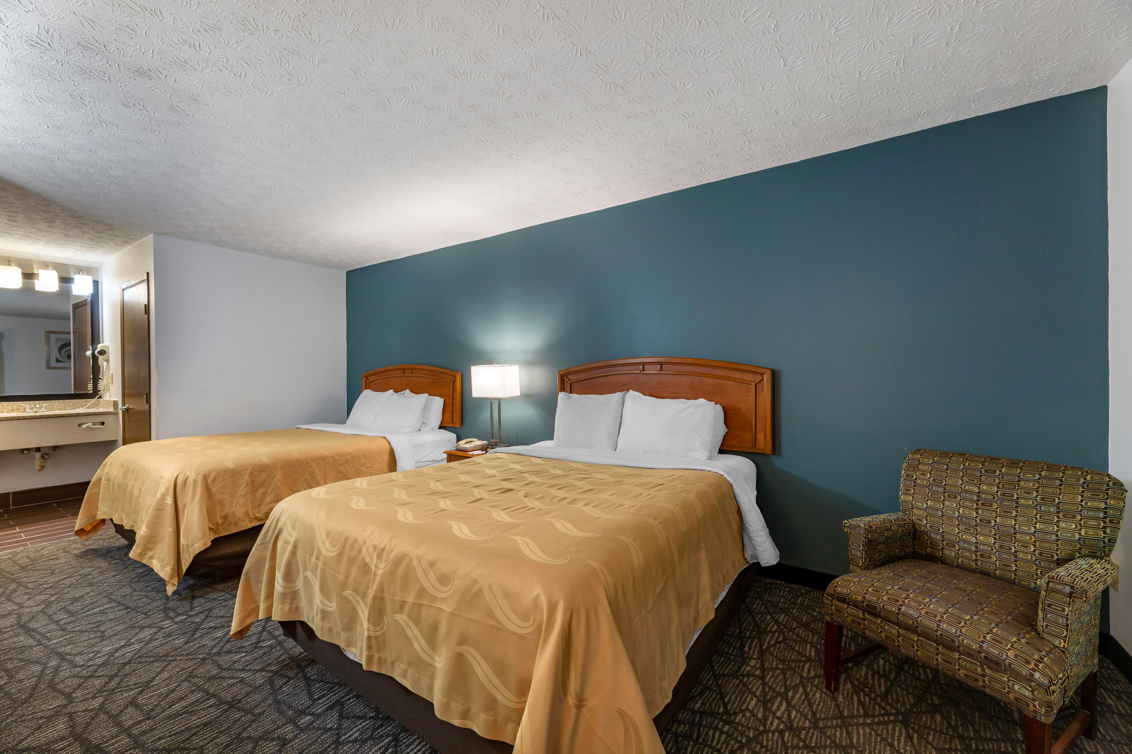 Quality Inn Austintown-Youngstown West — 12