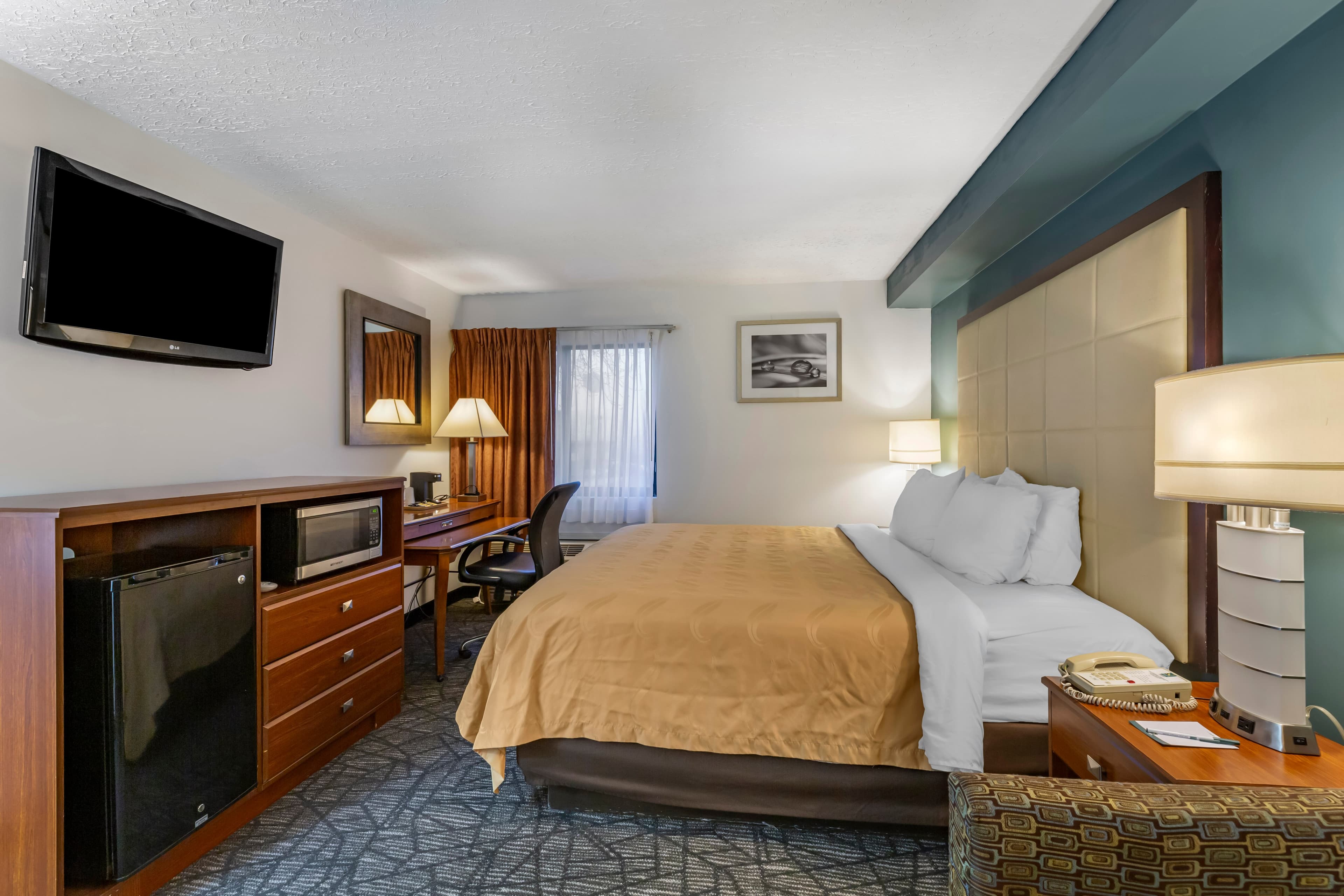Quality Inn Austintown-Youngstown West — 7