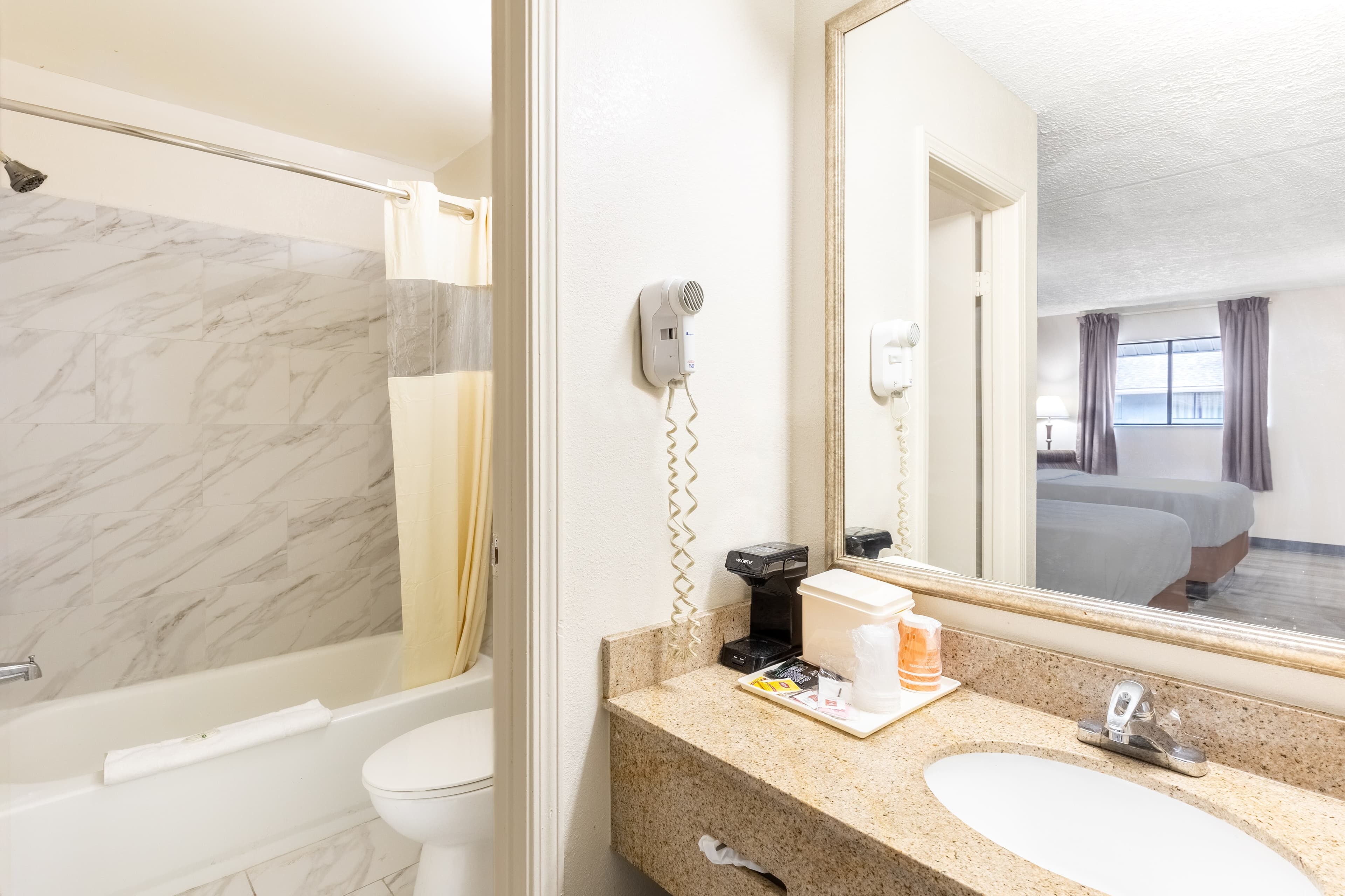 Quality Inn Middleburg Heights near Cleveland Airport — 24