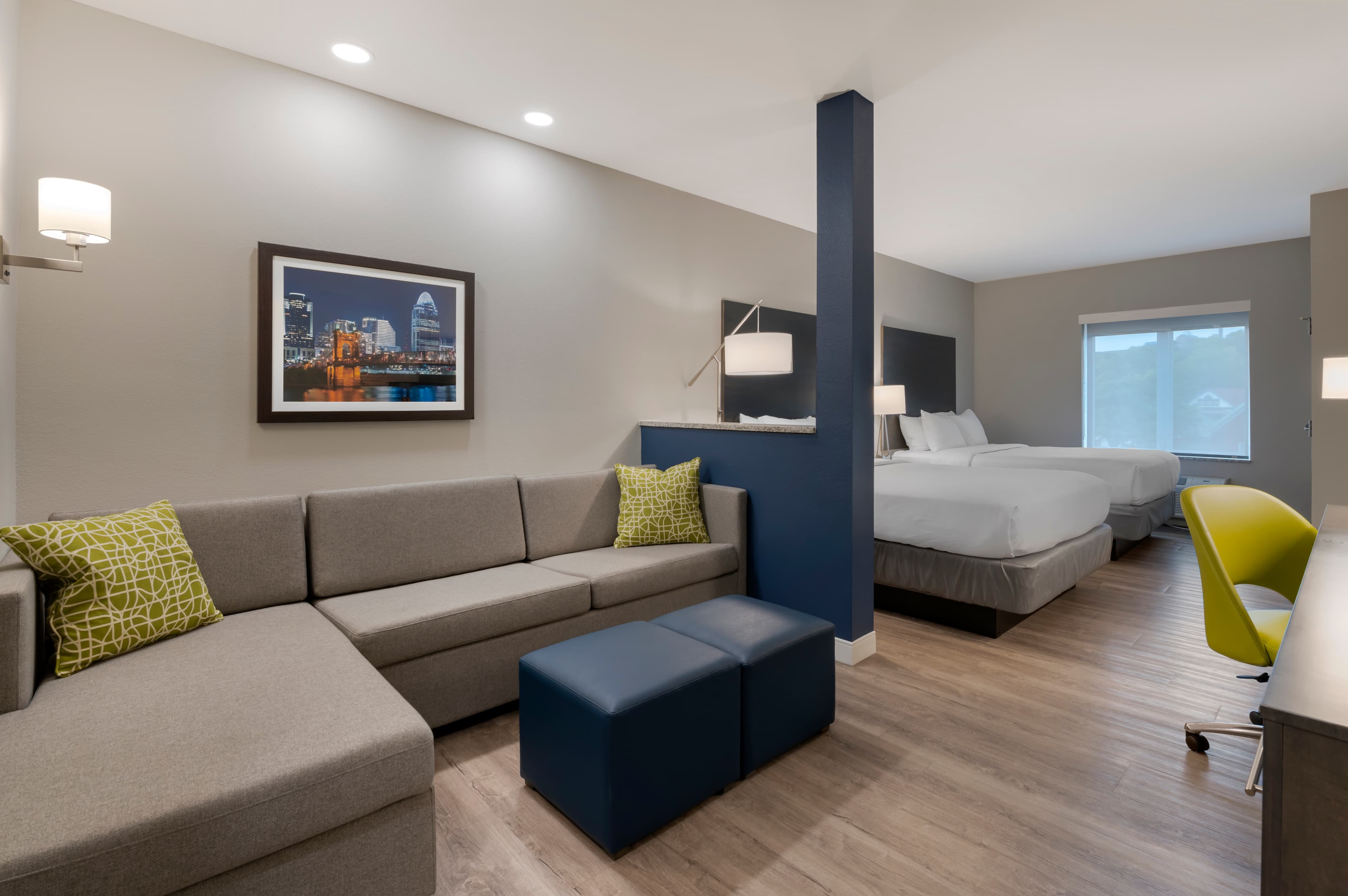 Comfort Suites Cincinnati University - Downtown — 29