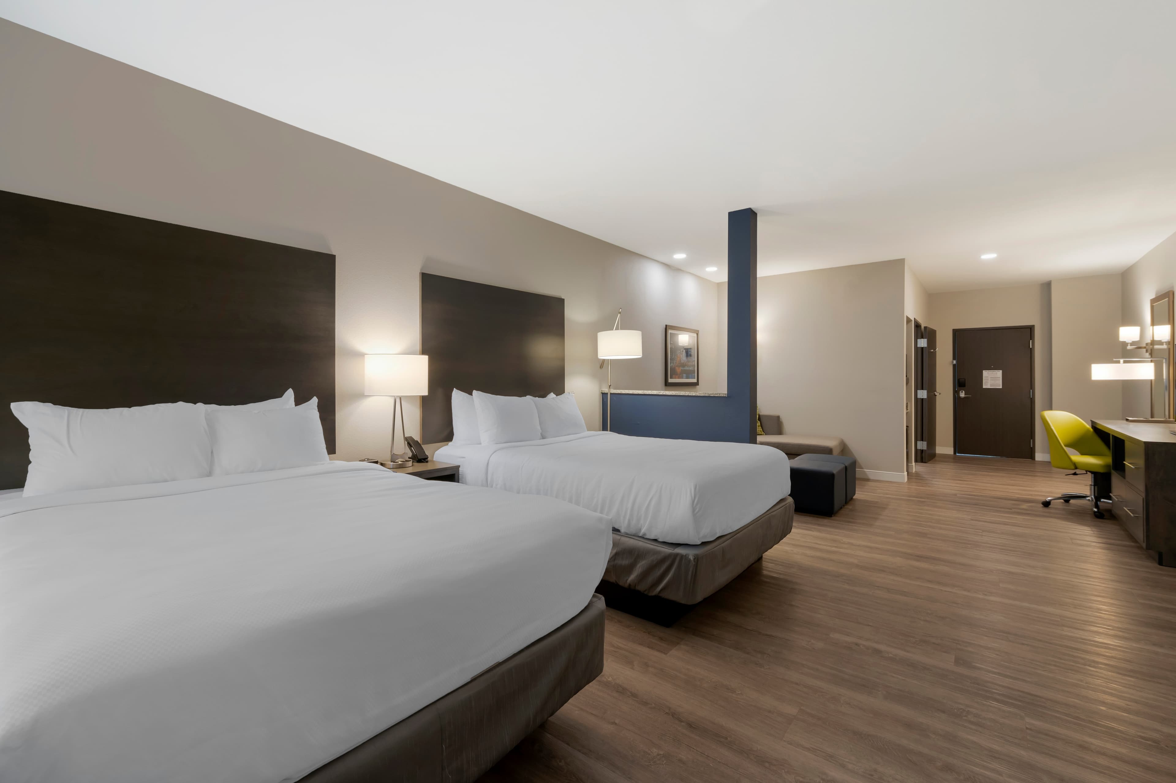 Comfort Suites Cincinnati University - Downtown — 34