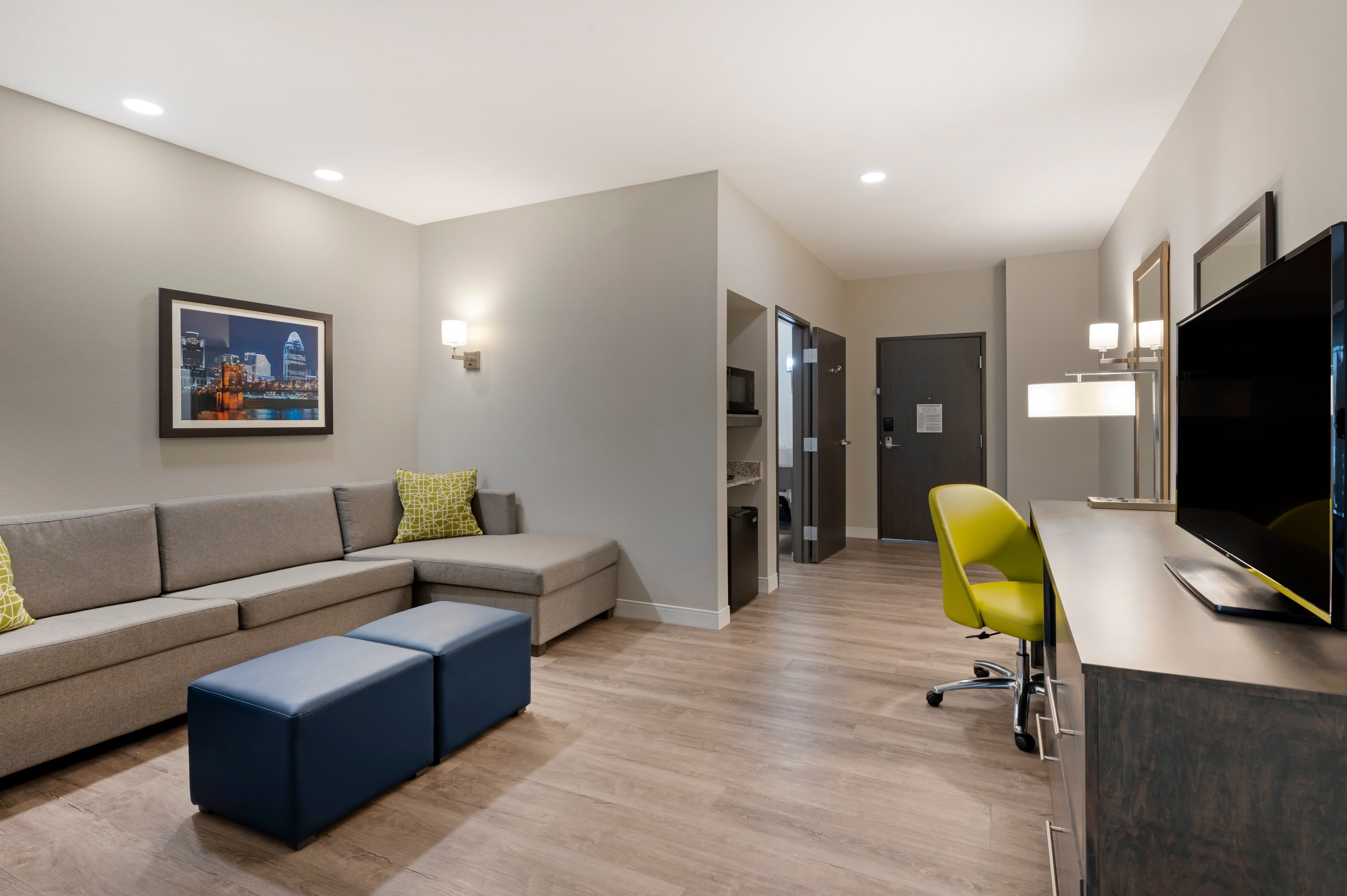 Comfort Suites Cincinnati University - Downtown — 36