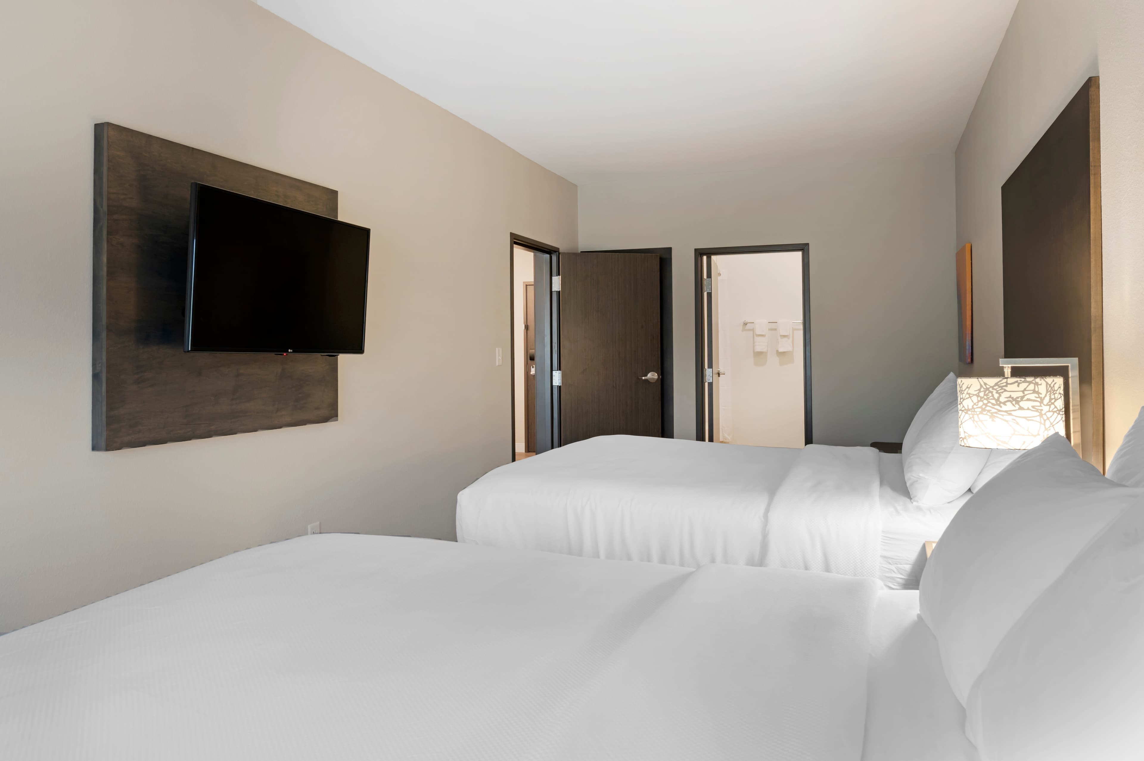 MainStay Suites Cincinnati University - Uptown — 25