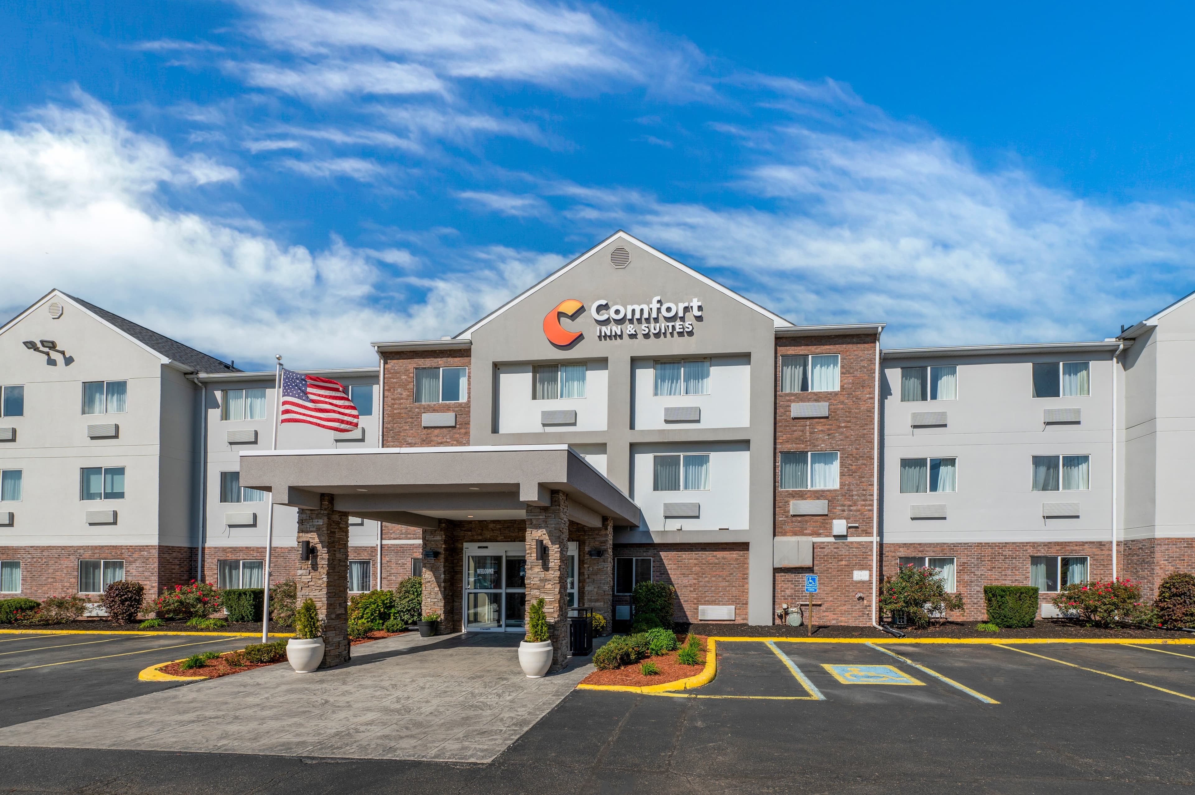 Comfort Inn & Suites Zanesville City Center - Image 1
