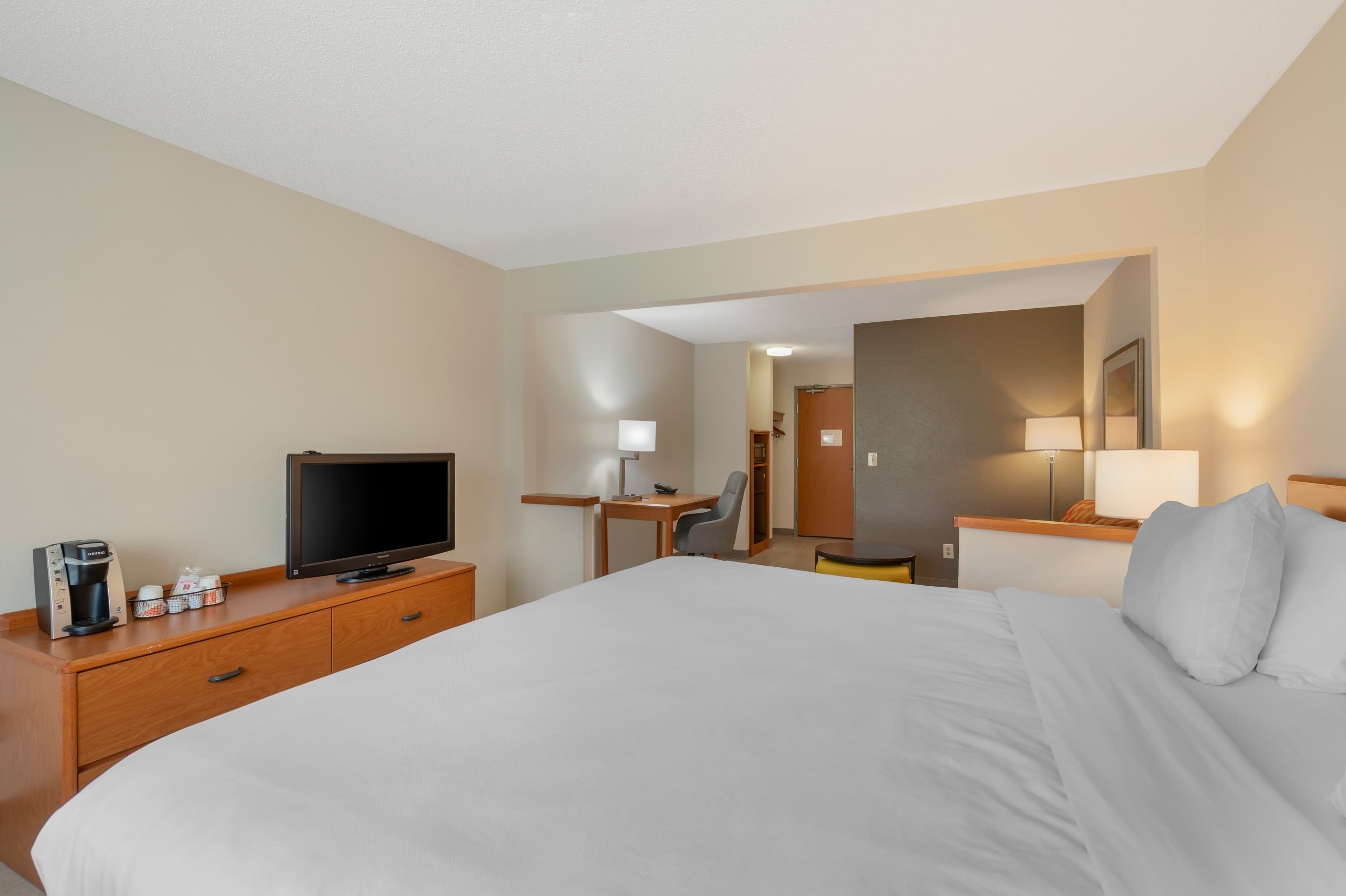 Comfort Inn & Suites Zanesville City Center — 19
