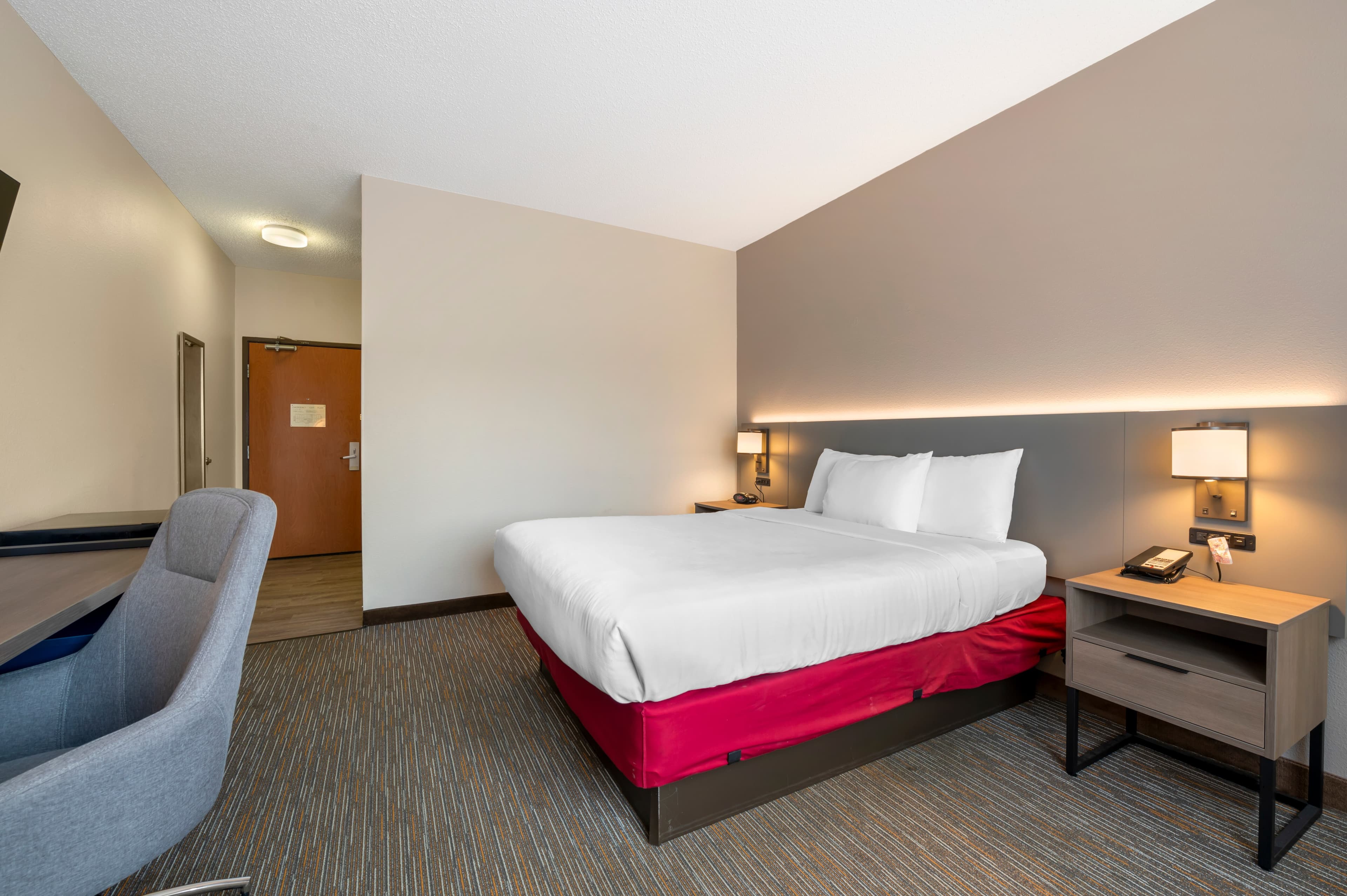Comfort Inn & Suites Zanesville City Center - Image 3