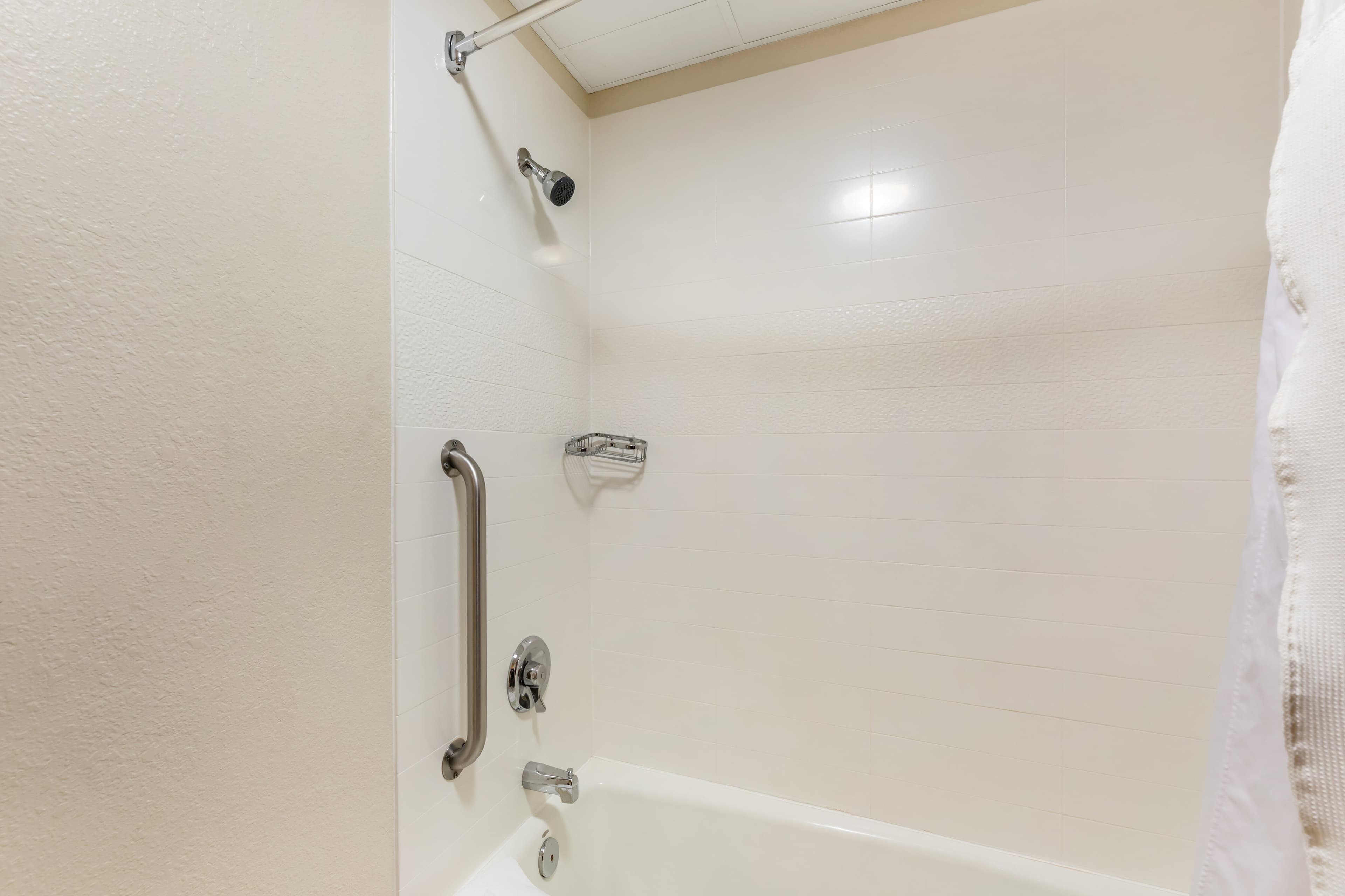 Quality Inn & Suites Sandusky — 6