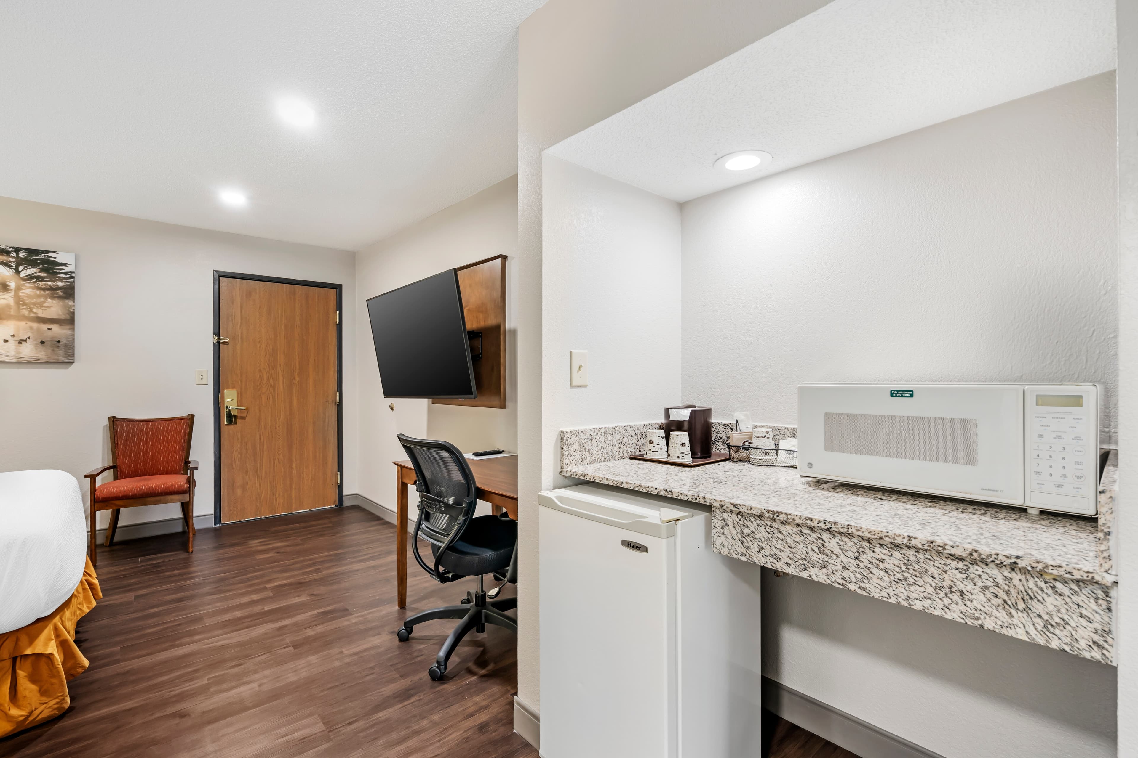 Country Inn & Suites by Radisson, Pickerington, OH — 8