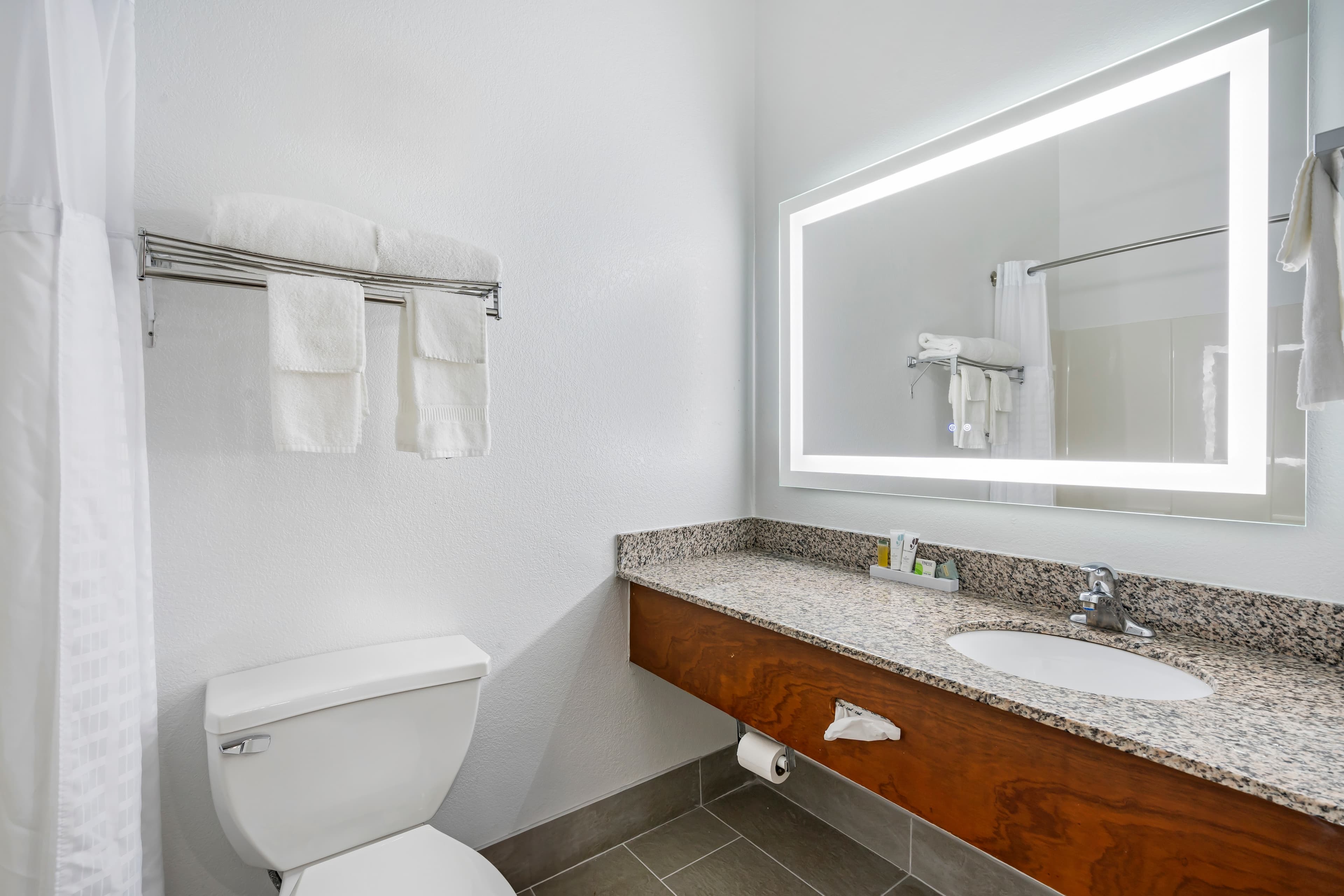 Country Inn & Suites by Radisson, Pickerington, OH — 21