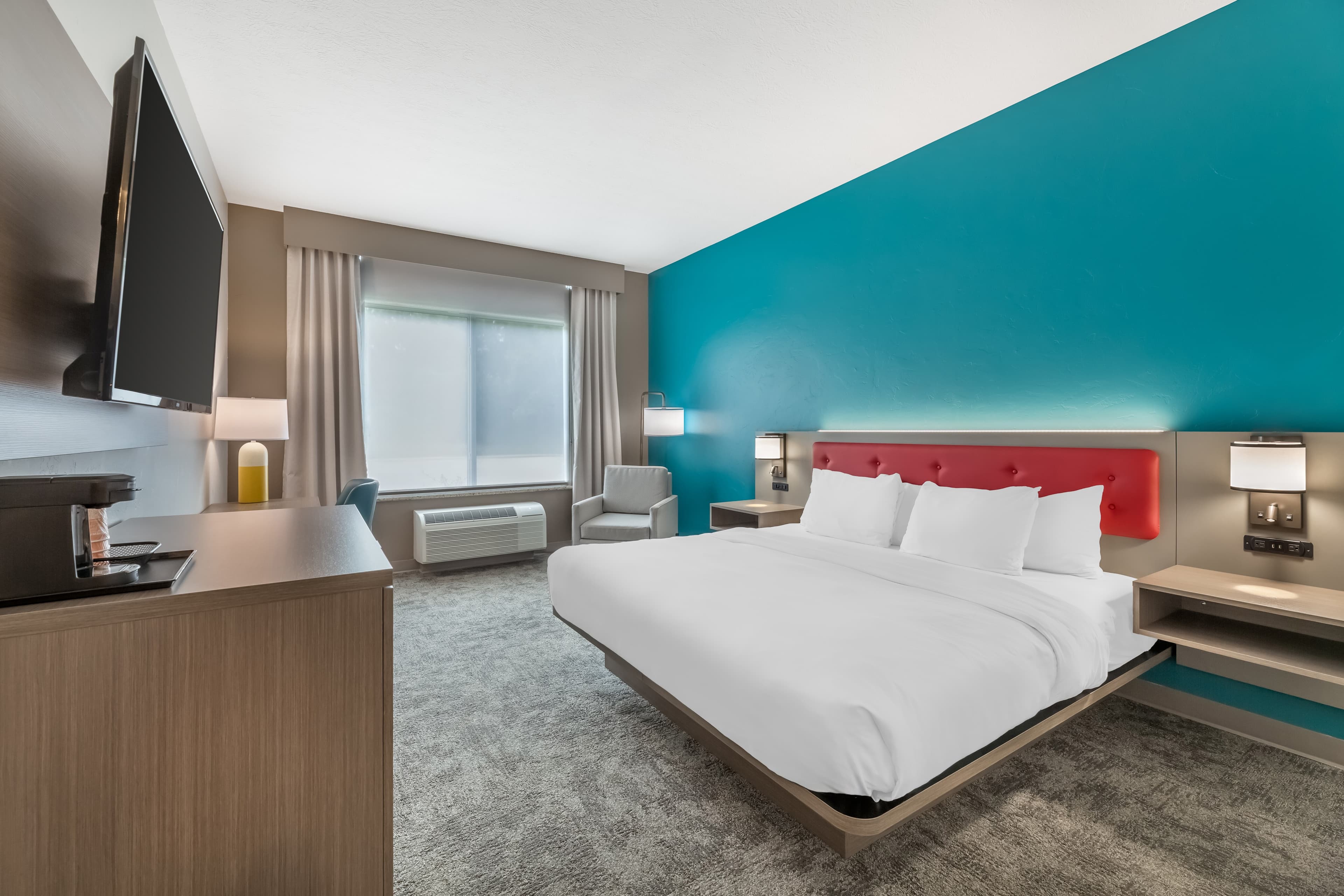 Comfort Inn & Suites Dover - Image 2