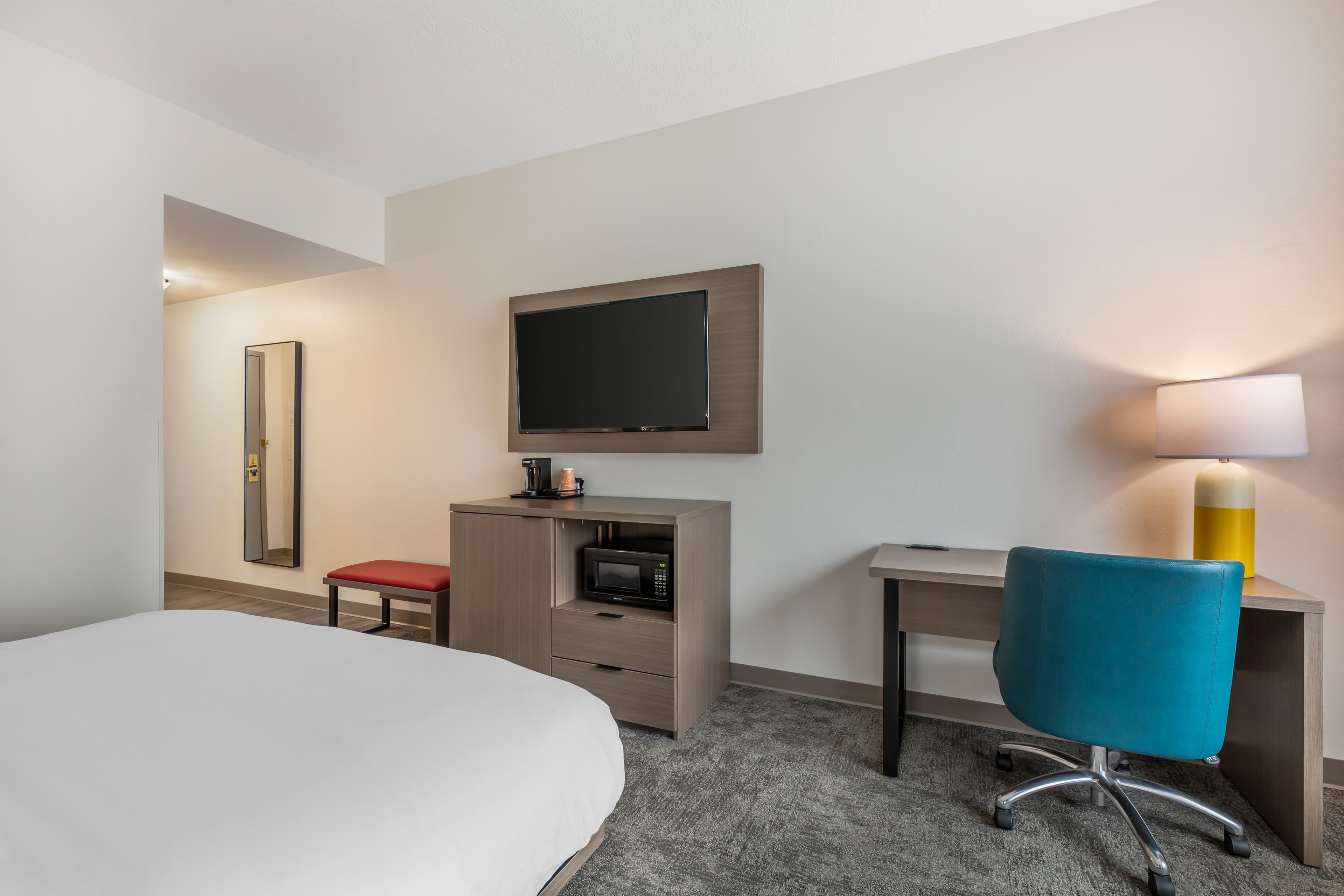 Comfort Inn & Suites Dover - Image 4