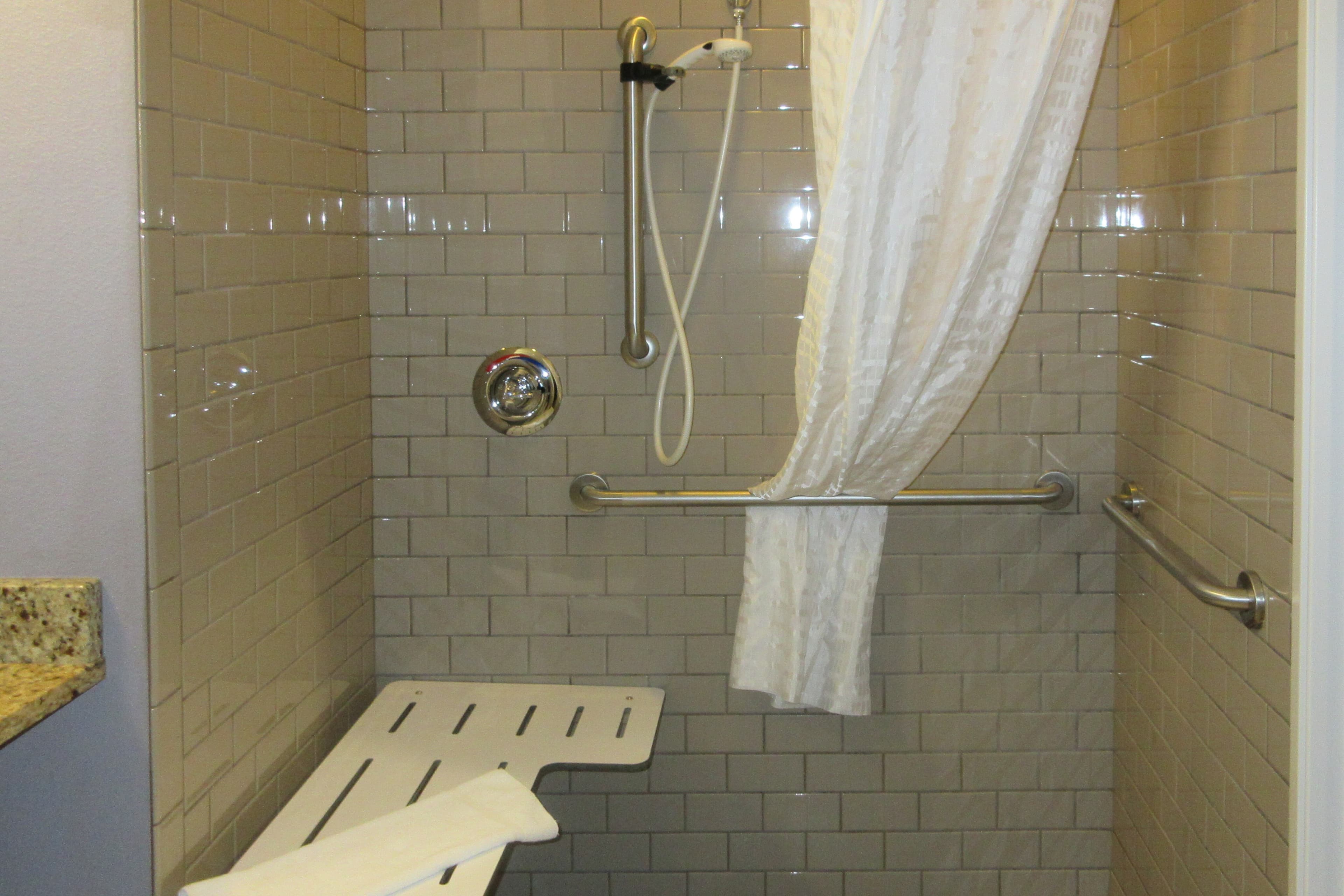 Quality Inn & Suites Caldwell I-77 — 9