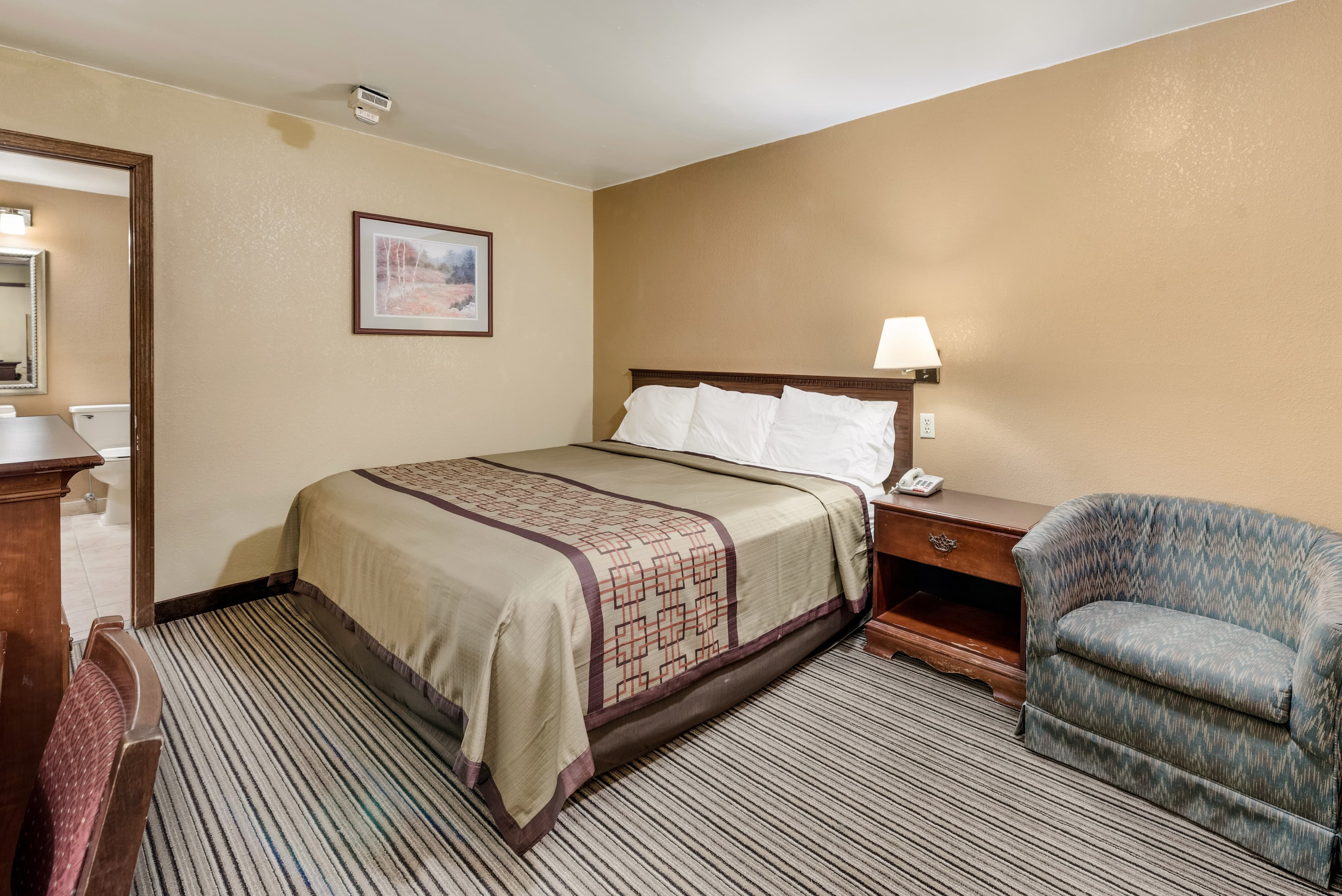 Rodeway Inn Columbus West — 28