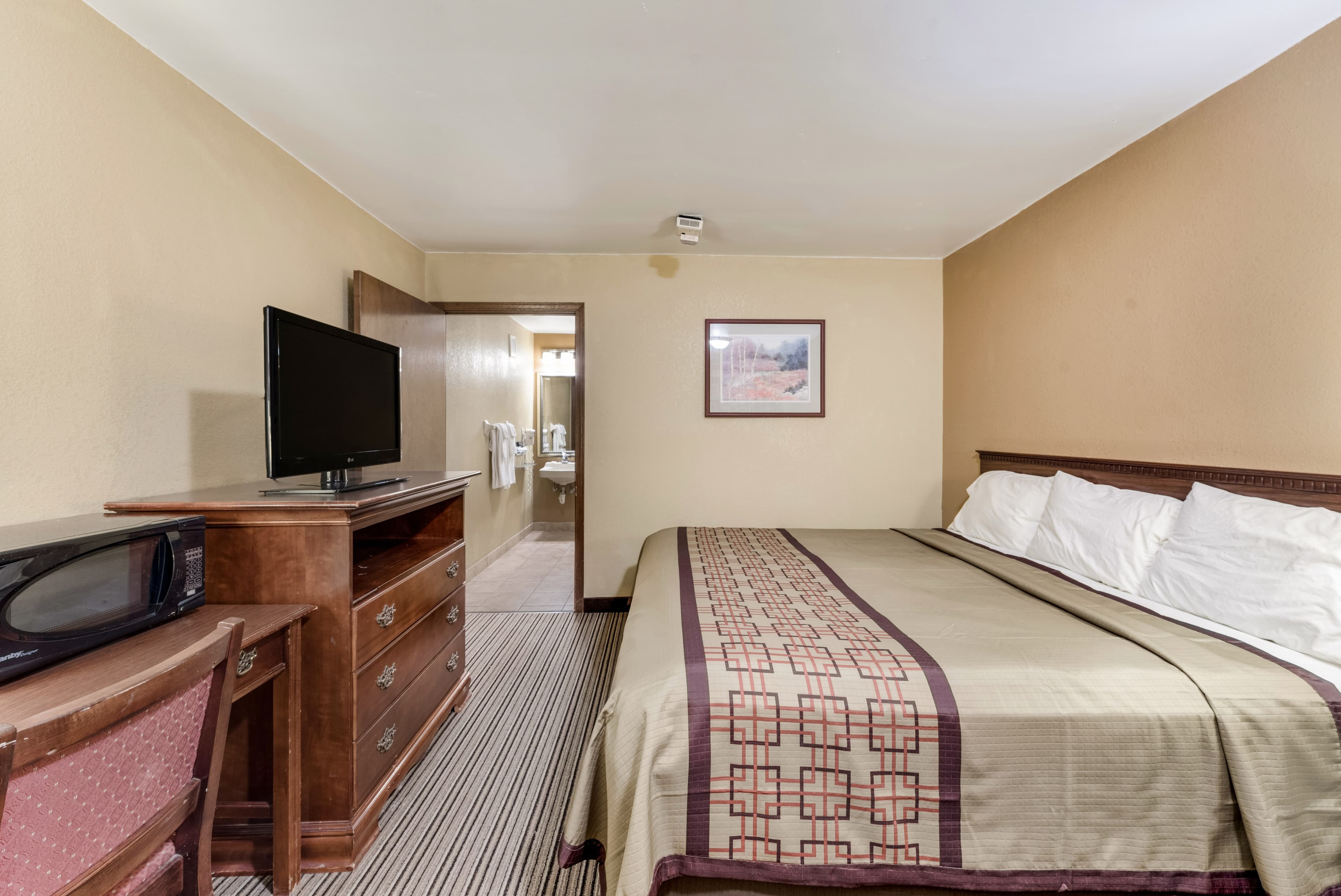 Rodeway Inn Columbus West — 29