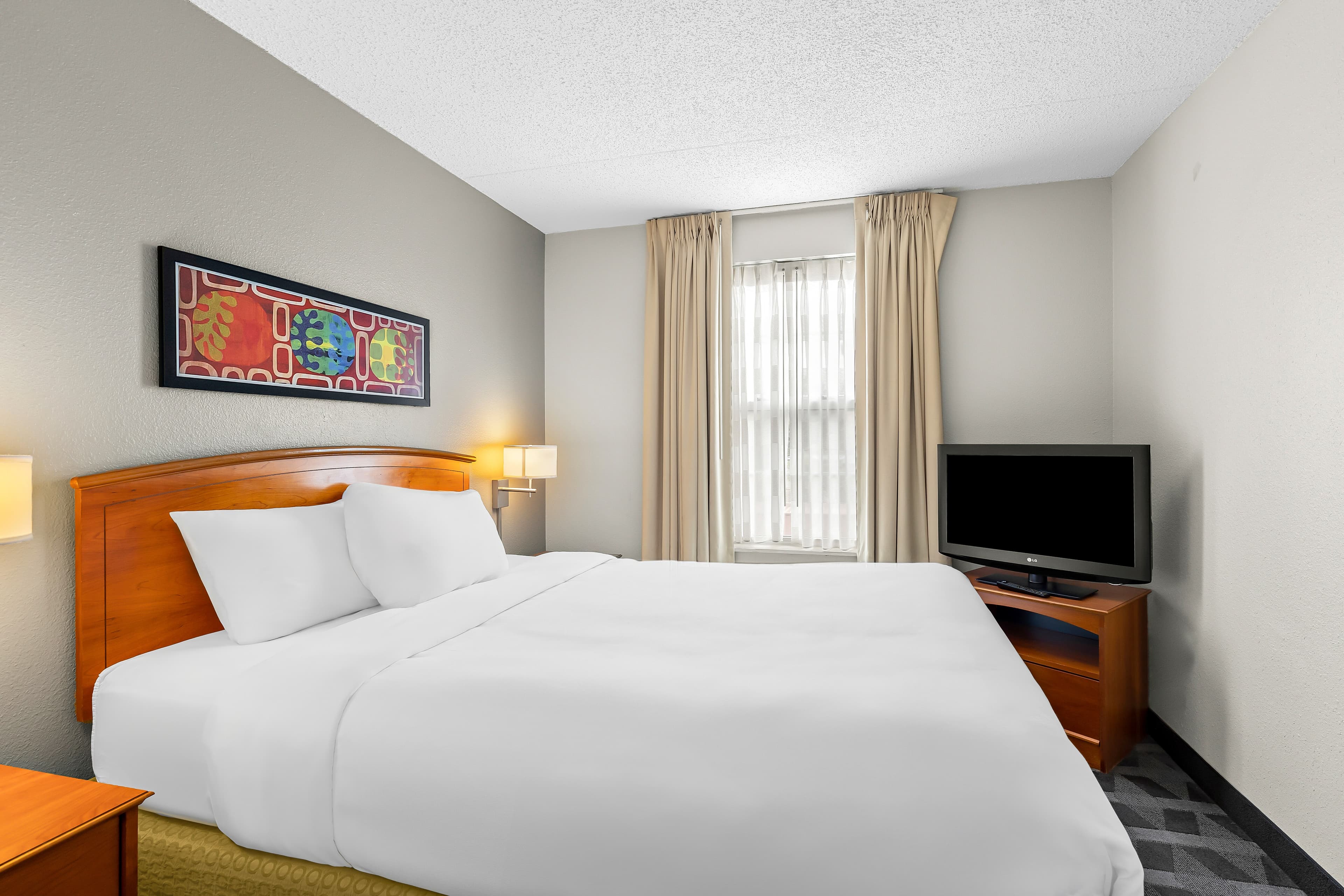 MainStay Suites Middleburg Heights Cleveland Airport — 17