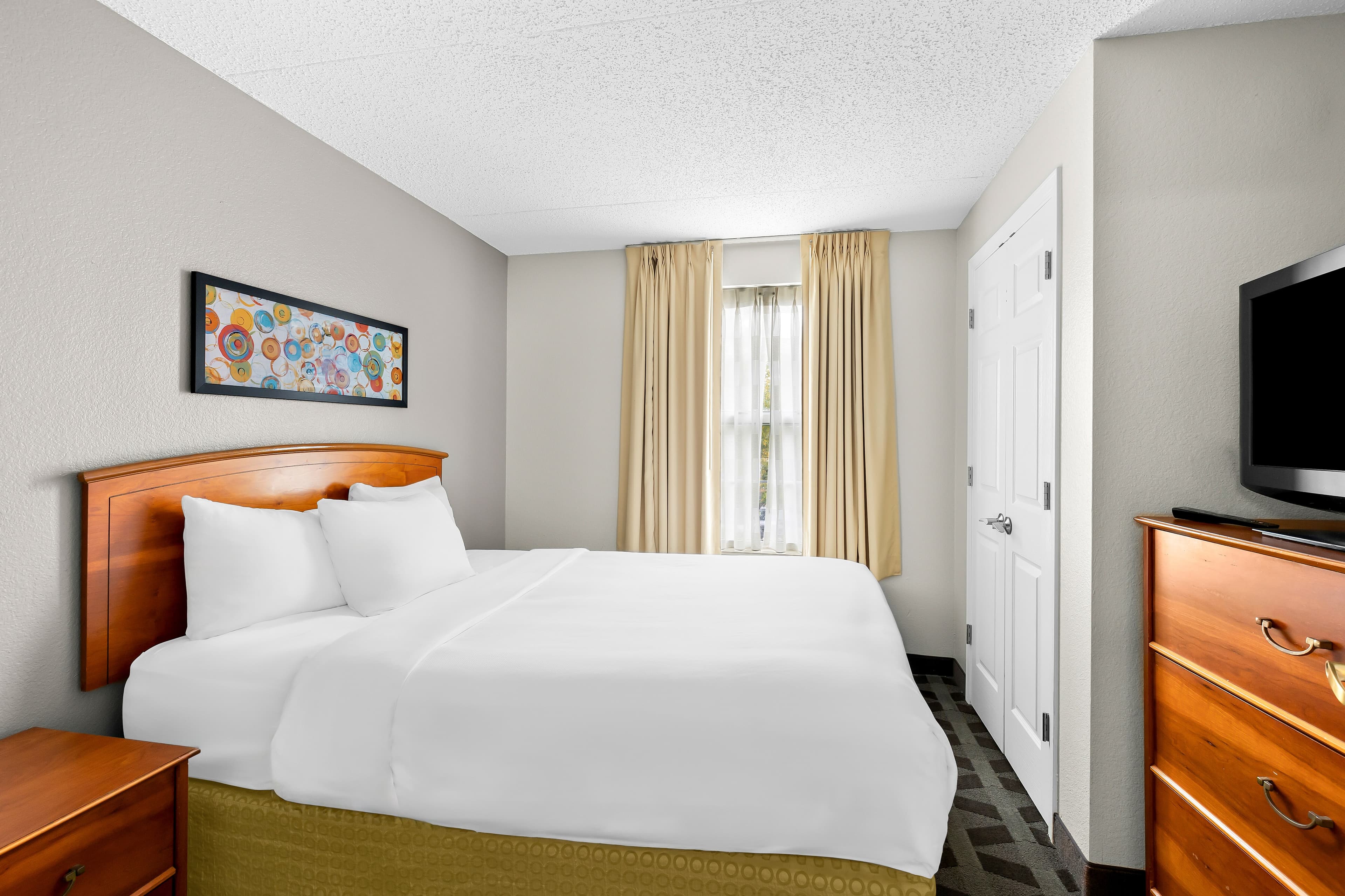 MainStay Suites Middleburg Heights Cleveland Airport — 21