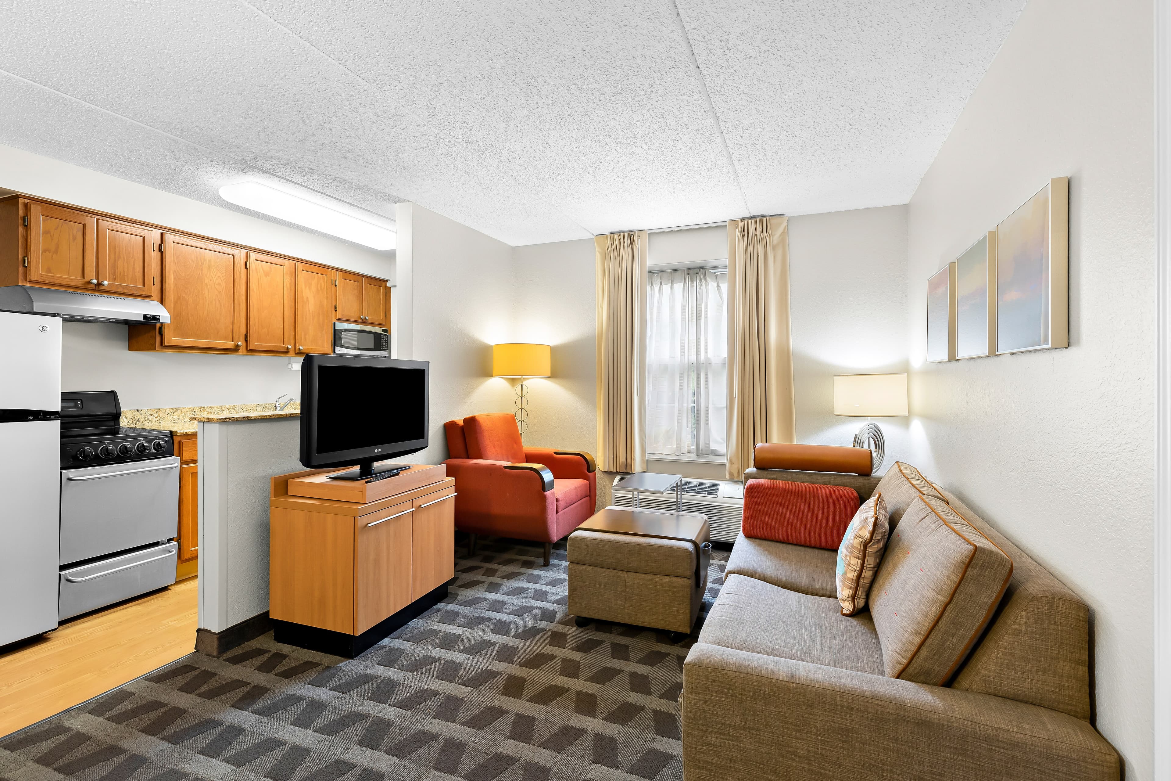 MainStay Suites Middleburg Heights Cleveland Airport — 22
