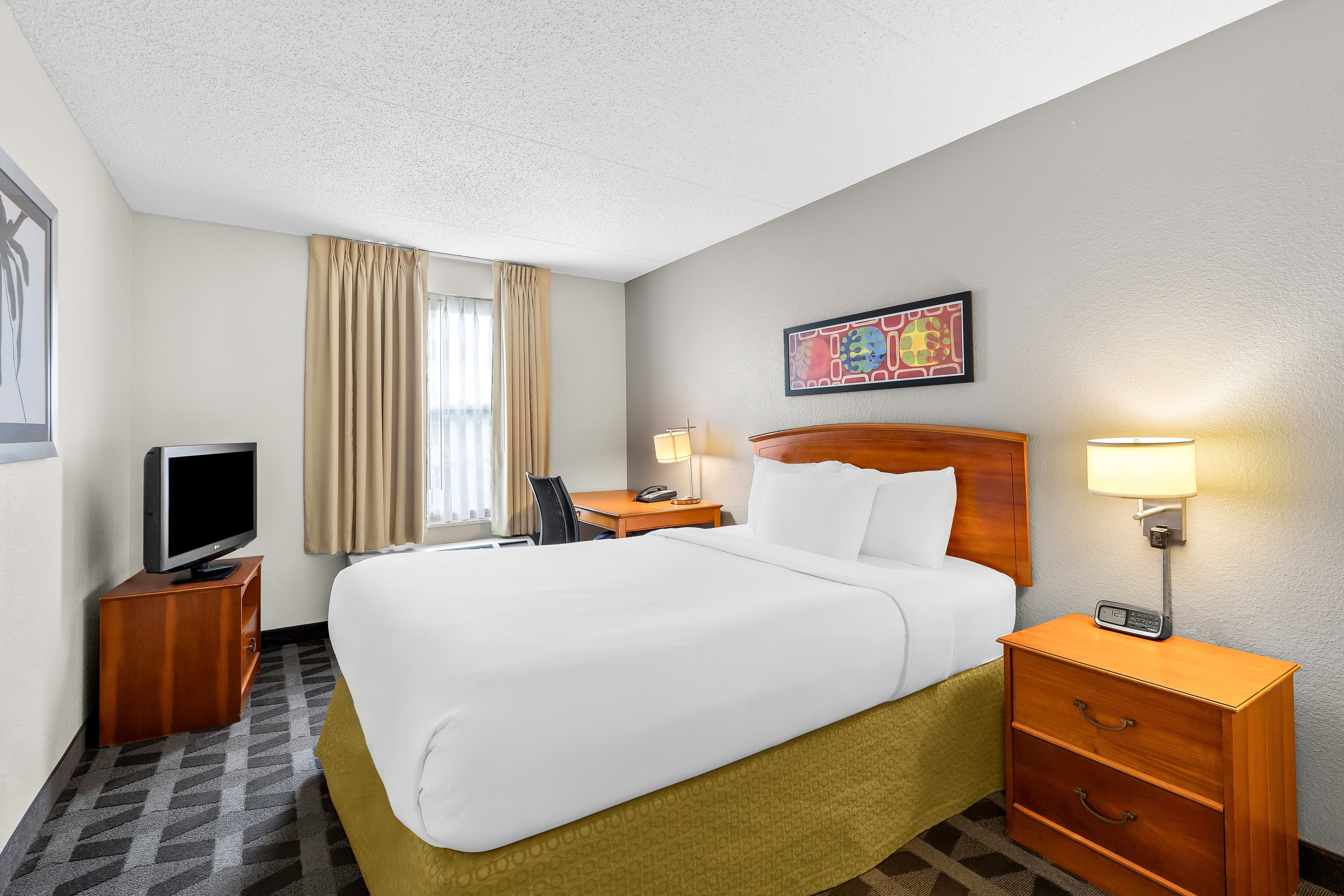 MainStay Suites Middleburg Heights Cleveland Airport — 23
