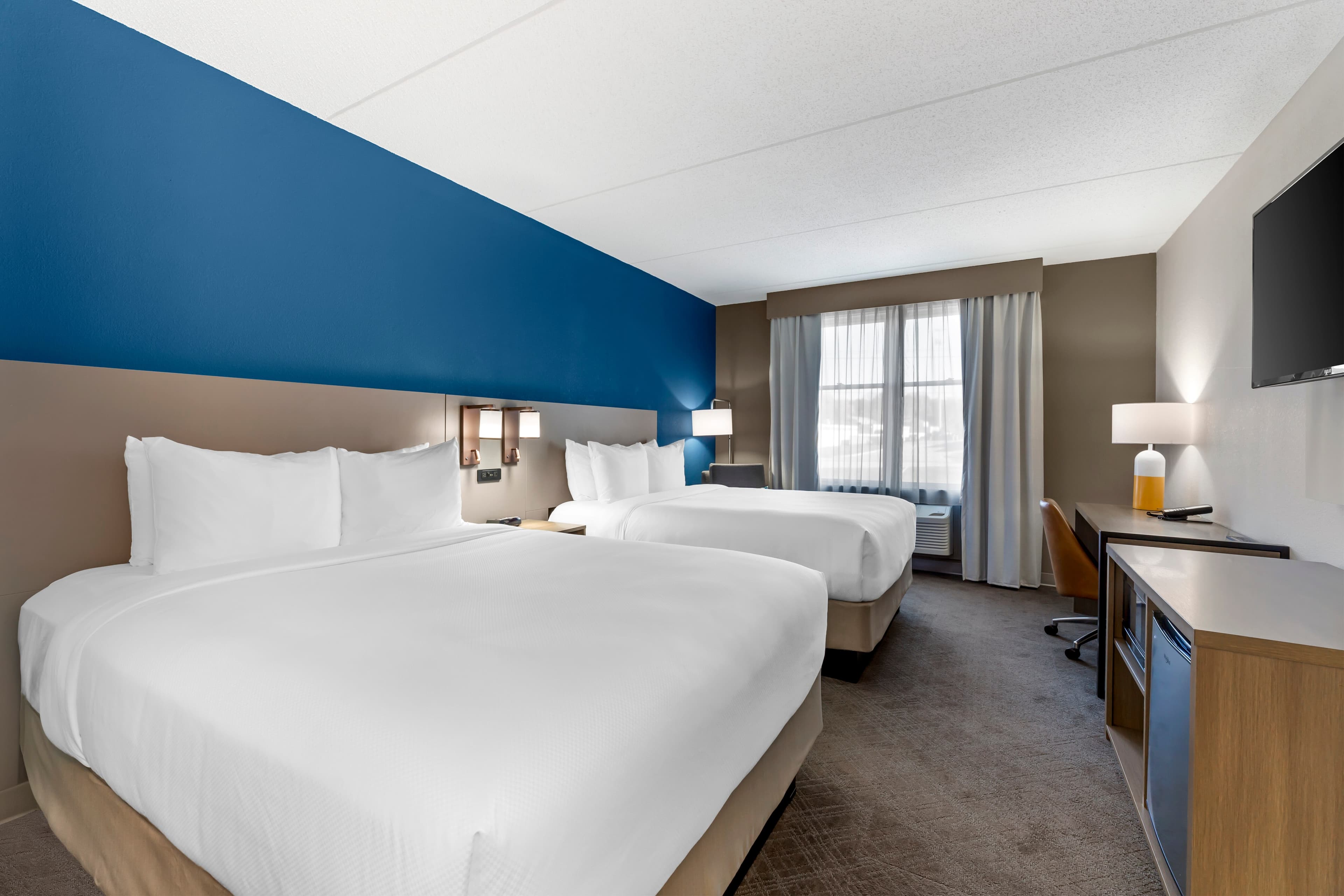 Comfort Inn & Suites Cuyahoga Falls - Akron — 12