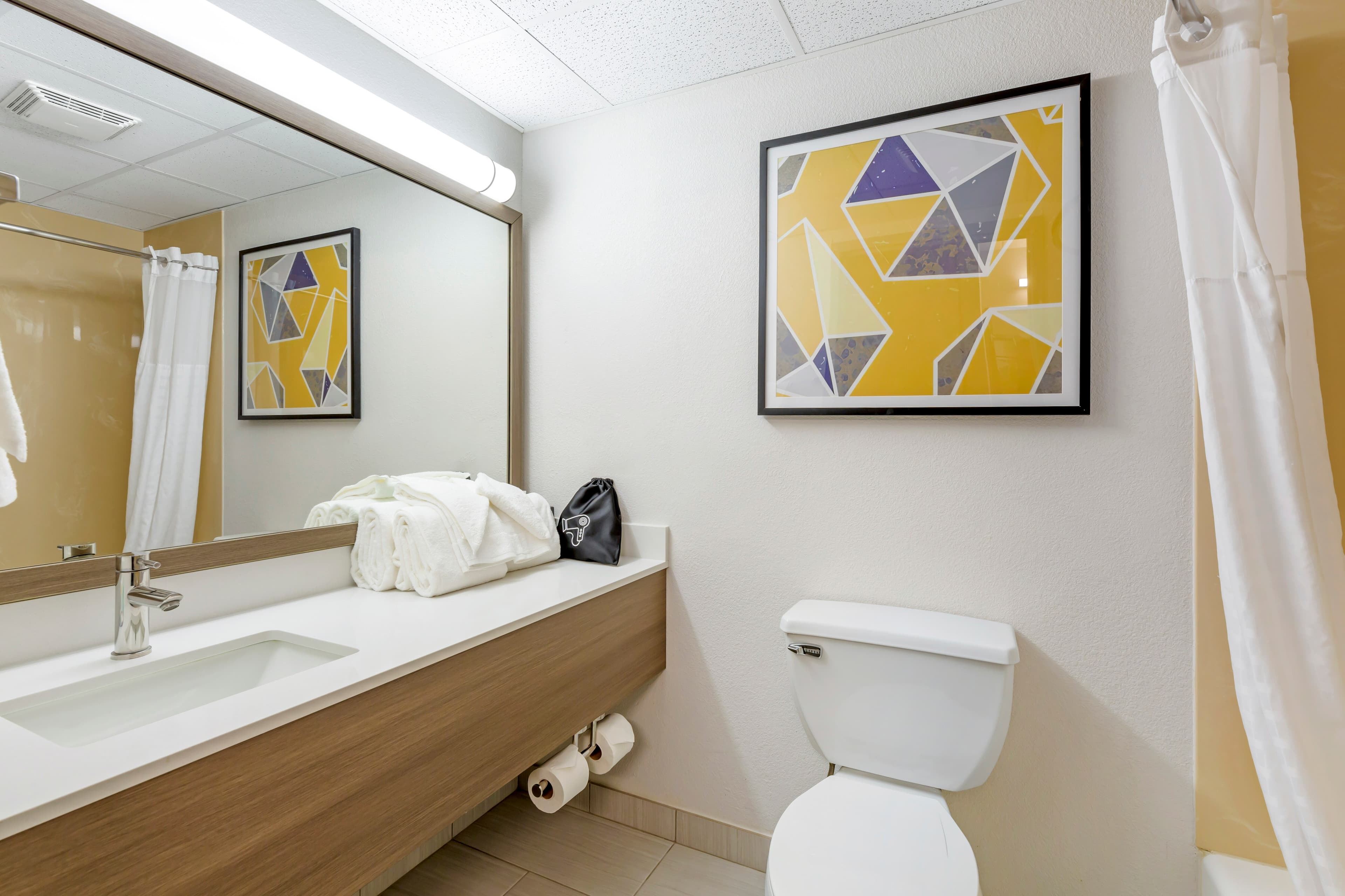 Comfort Inn & Suites Cuyahoga Falls - Akron — 20
