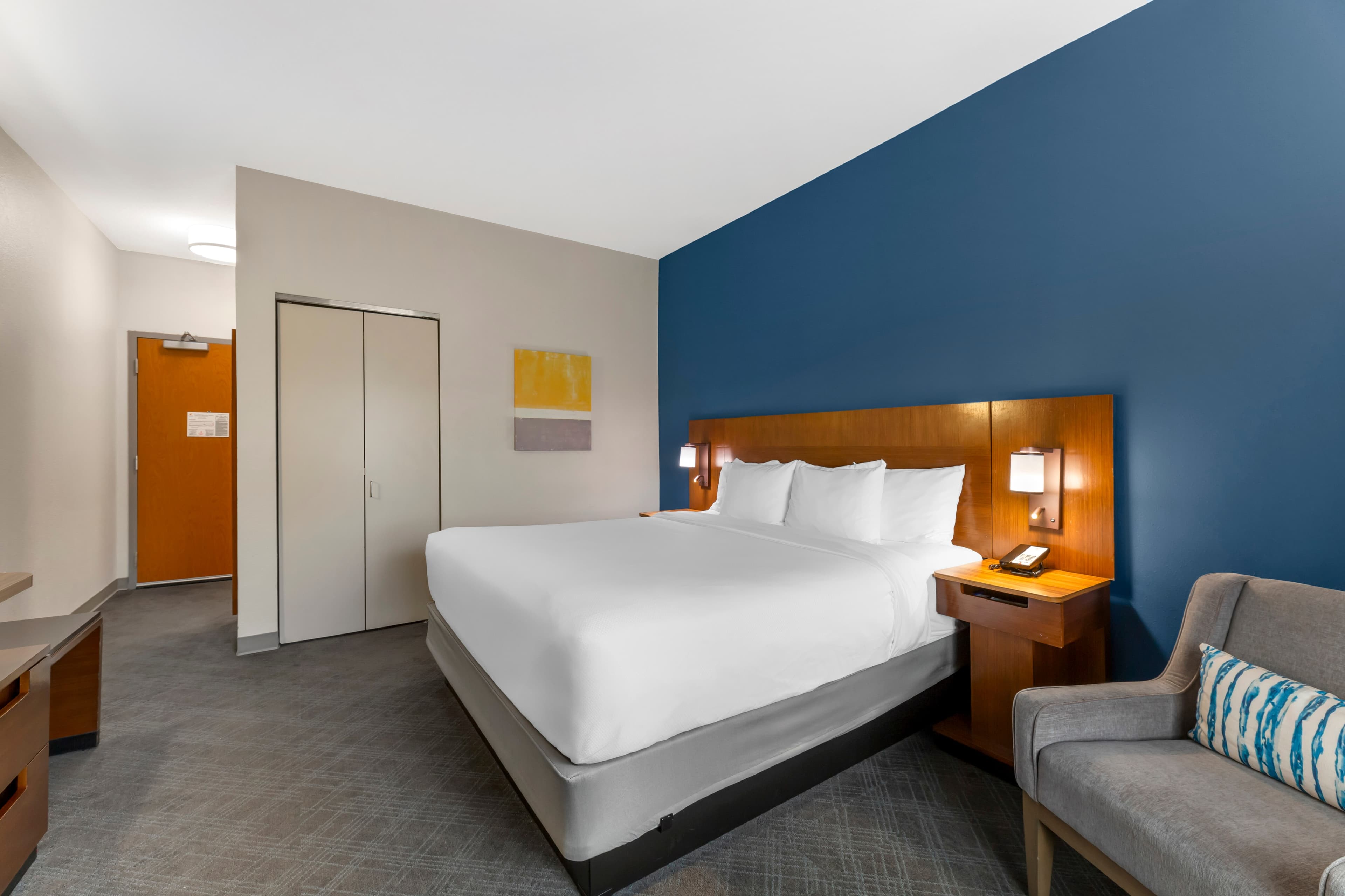 Comfort Inn & Suites Akron South — 11