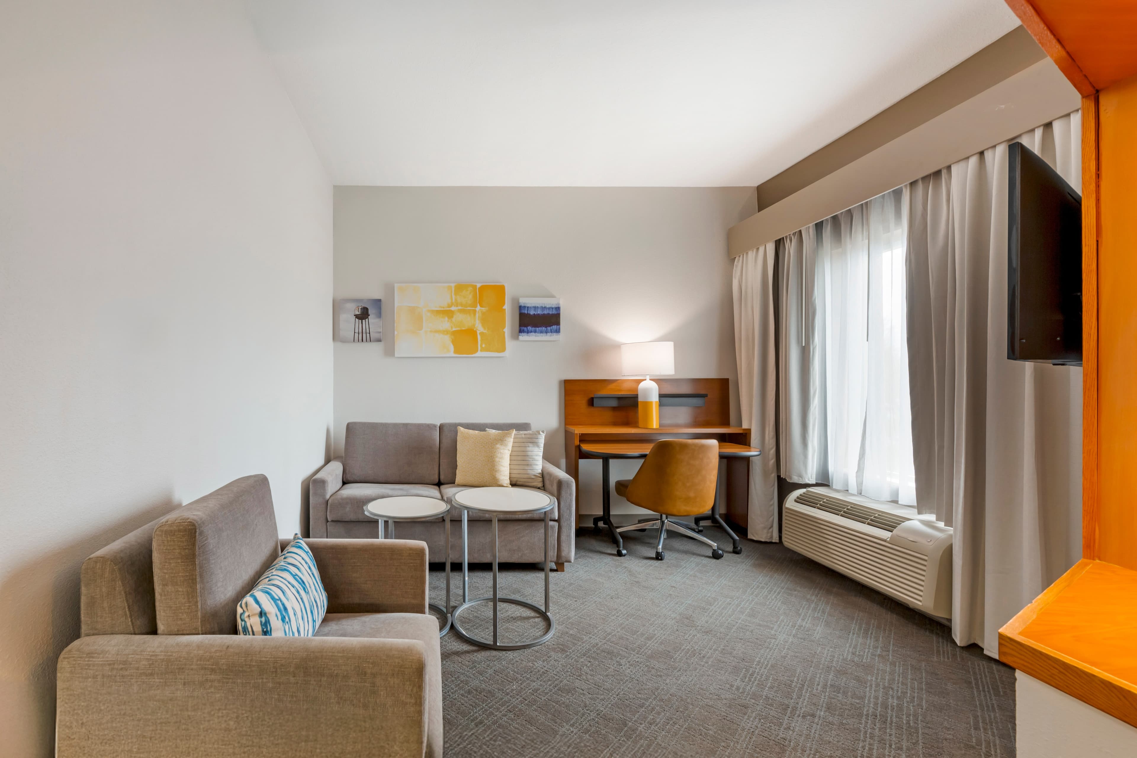 Comfort Inn & Suites Akron South — 24