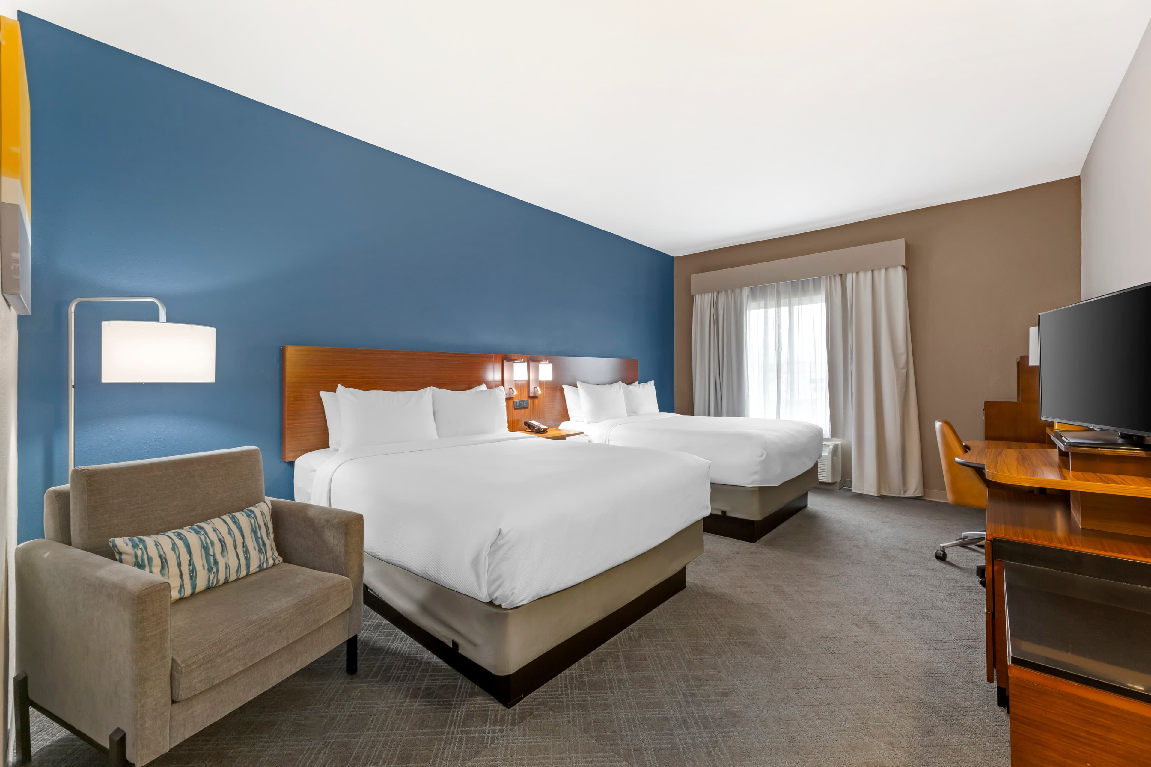 Comfort Inn & Suites Akron South — 14