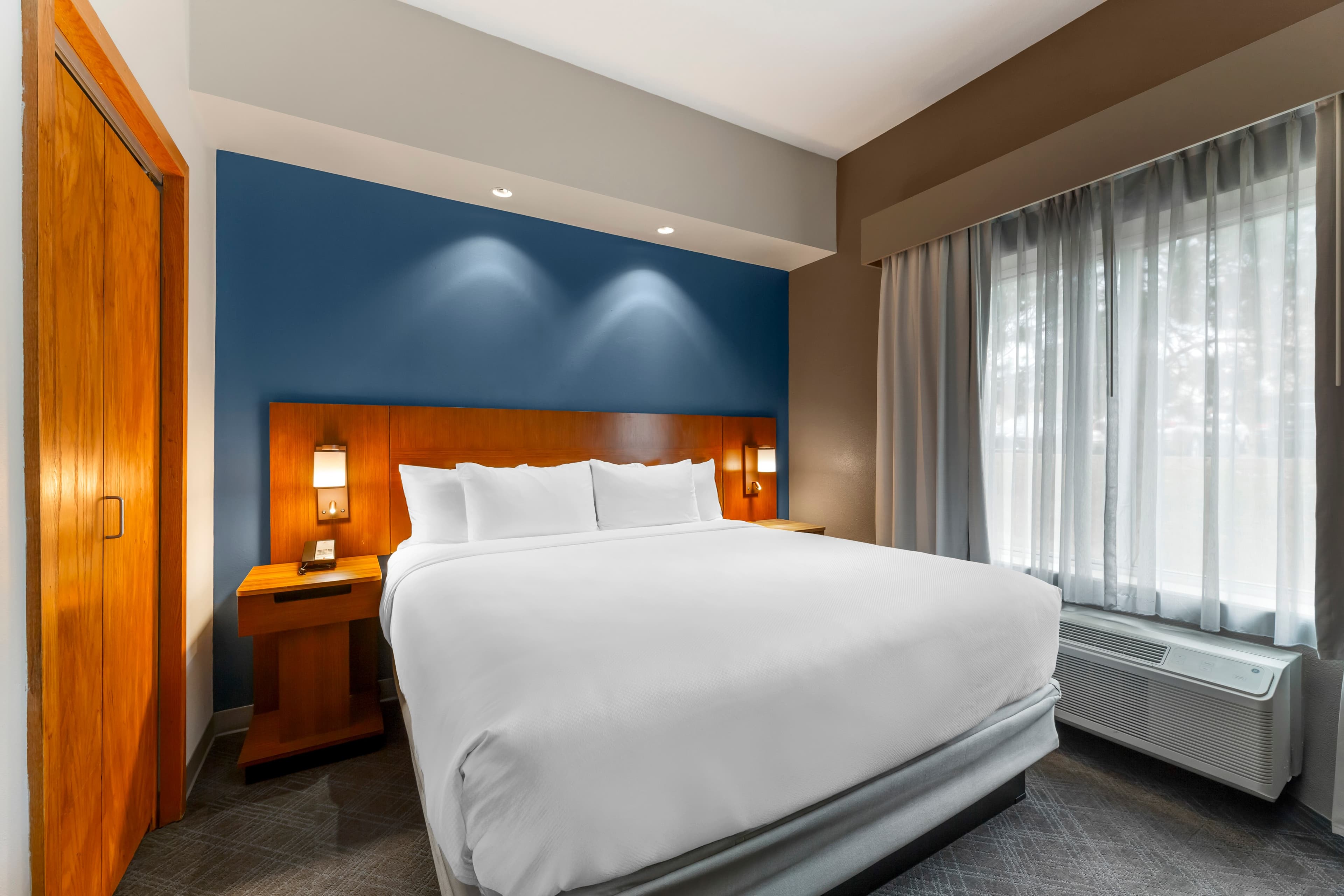 Comfort Inn & Suites Akron South — 18