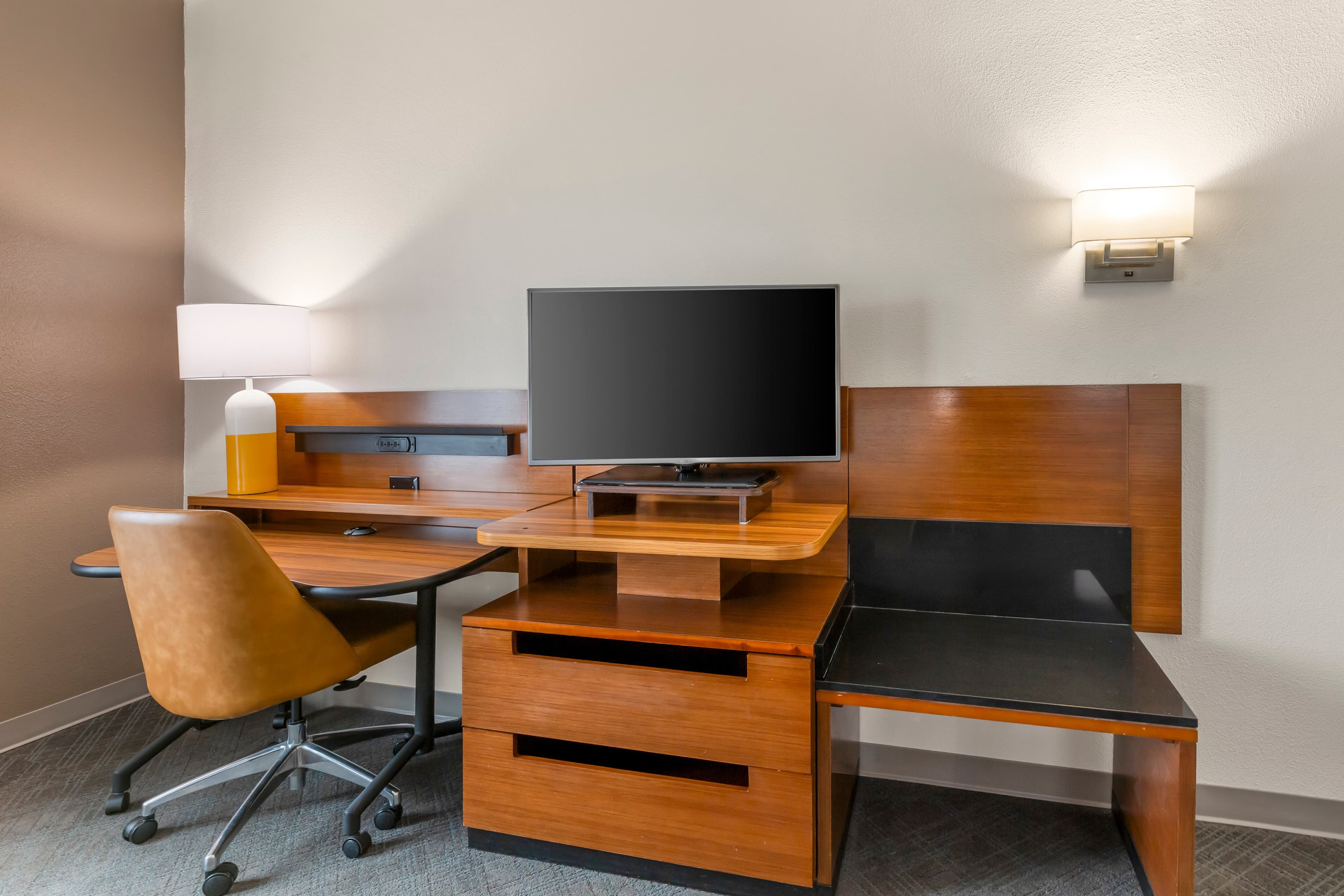 Comfort Inn & Suites Akron South — 25