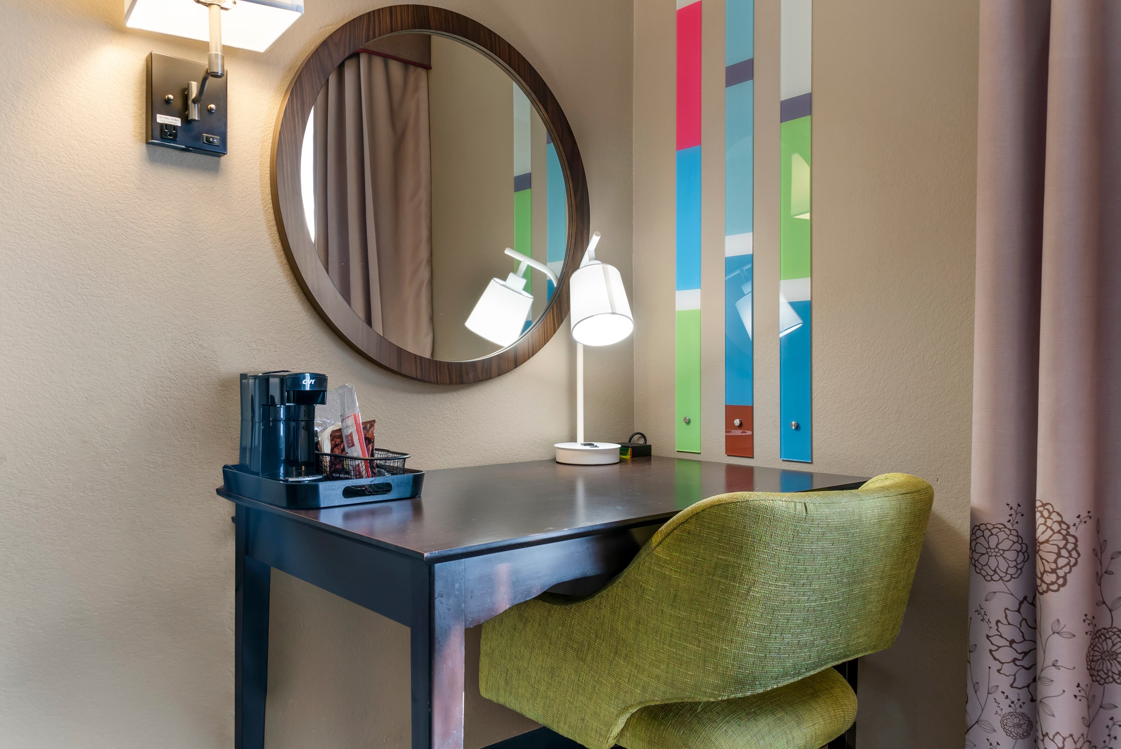 Comfort Inn & Suites Toledo North - Image 5