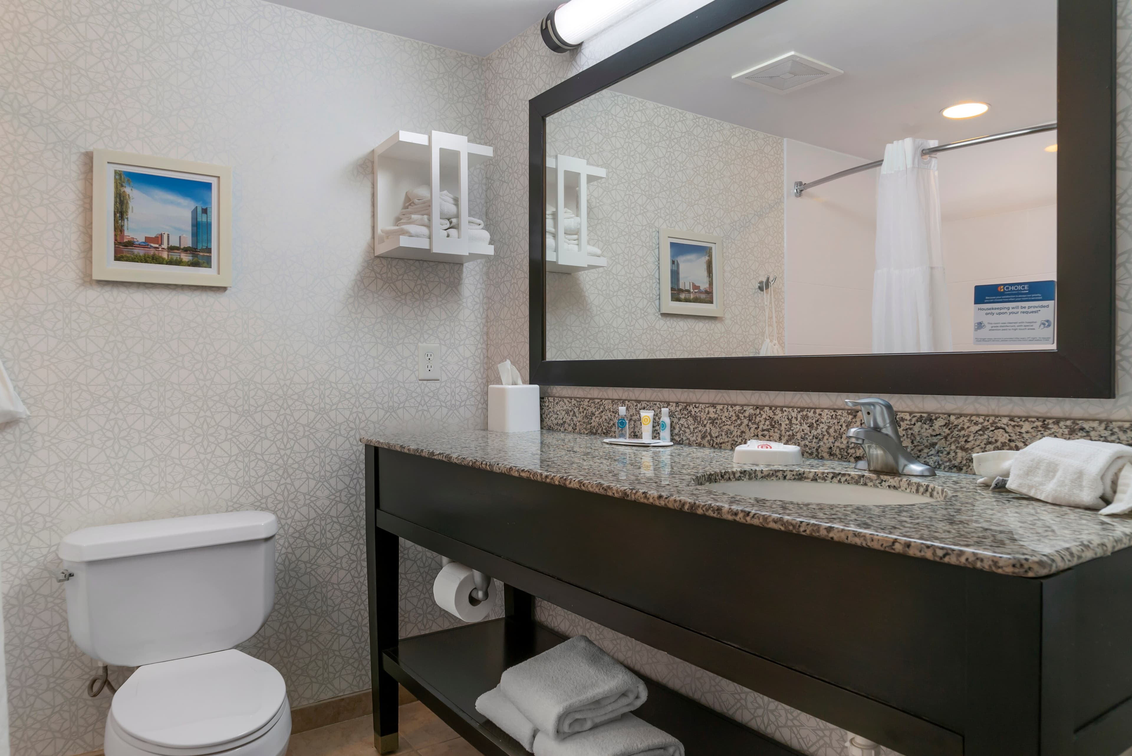 Comfort Inn & Suites Toledo North — 15