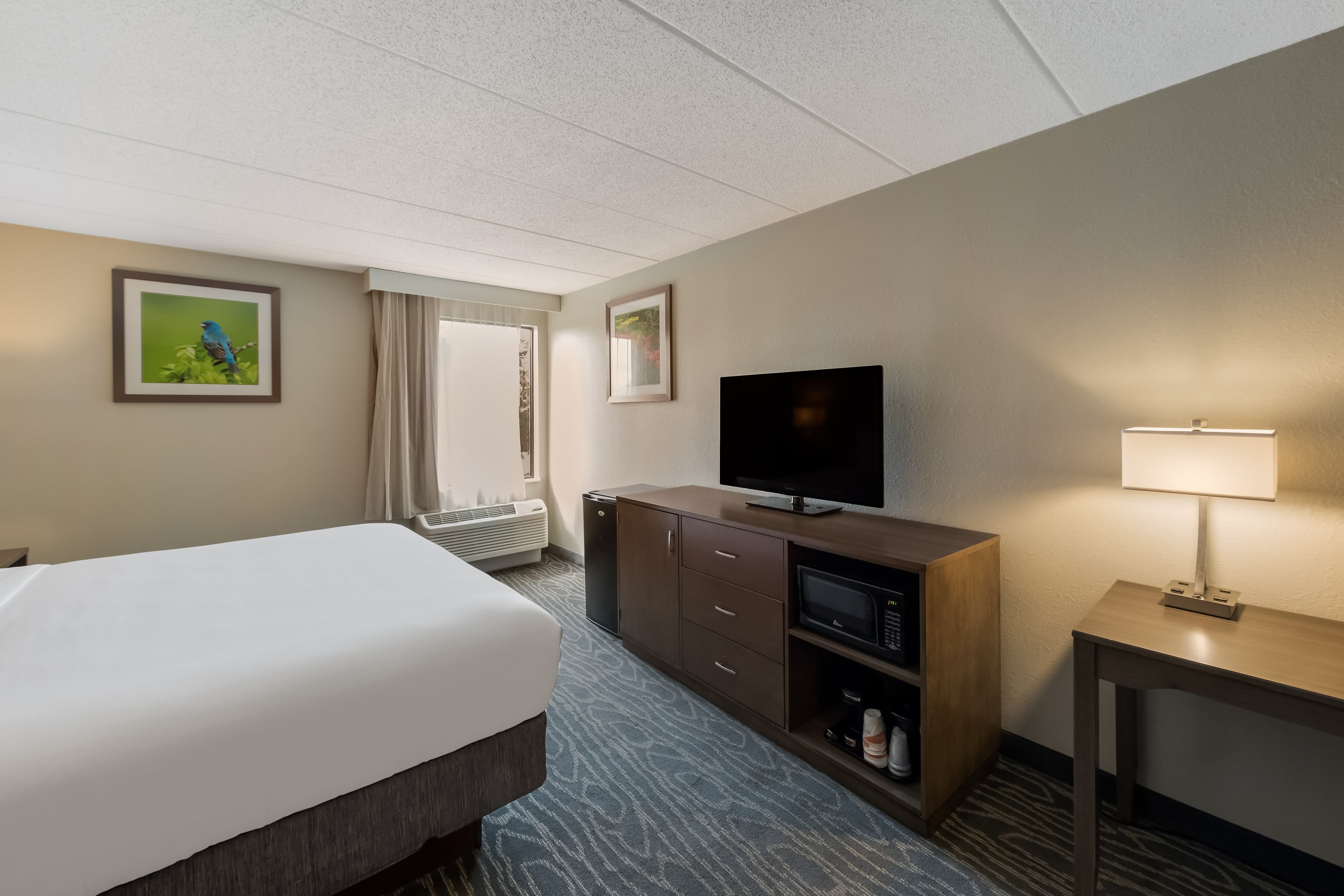 Comfort Inn & Suites Tipp City Dayton North I-75 — 10