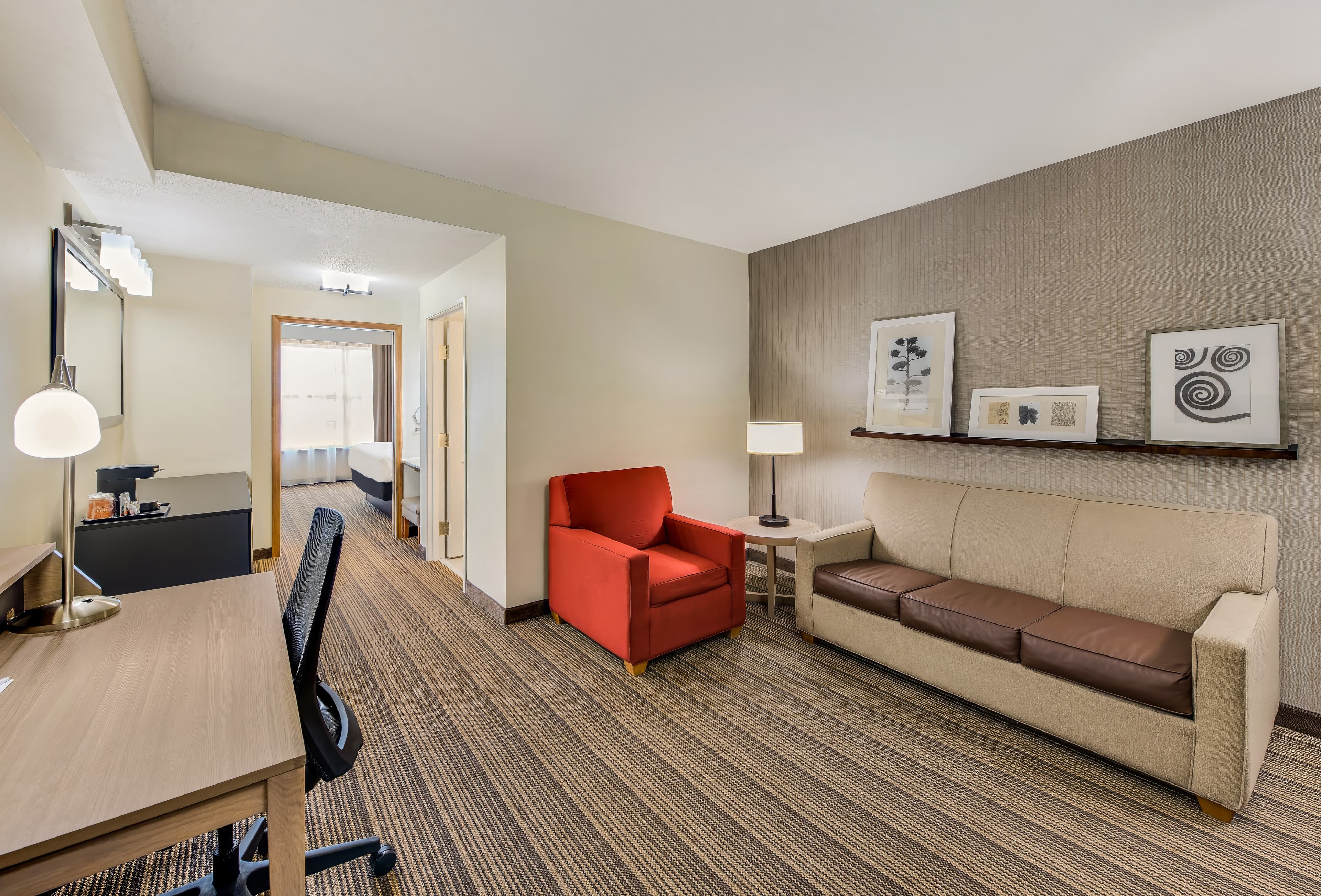 Country Inn & Suites by Radisson, Findlay, OH — 15