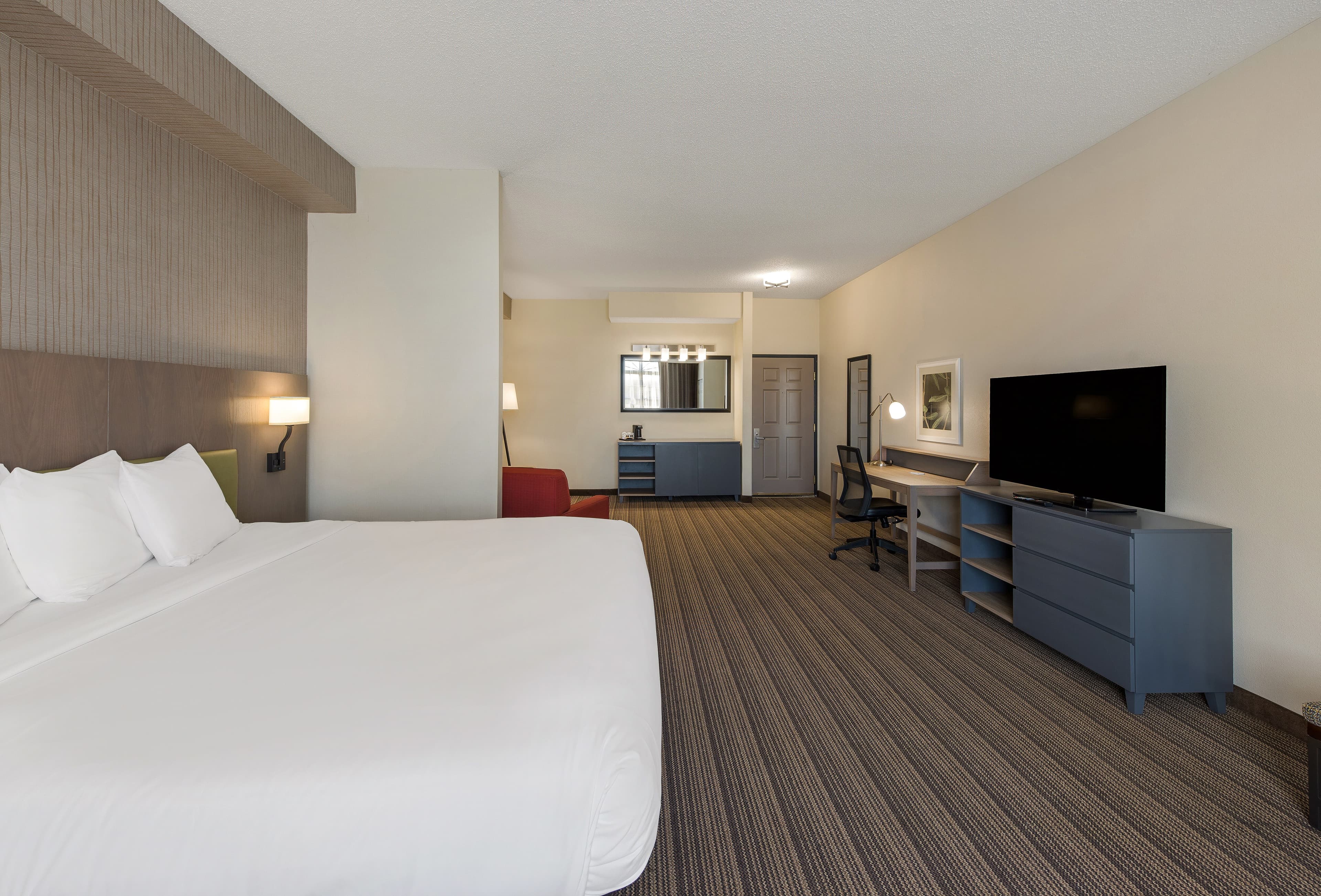 Country Inn & Suites by Radisson, Findlay, OH — 23