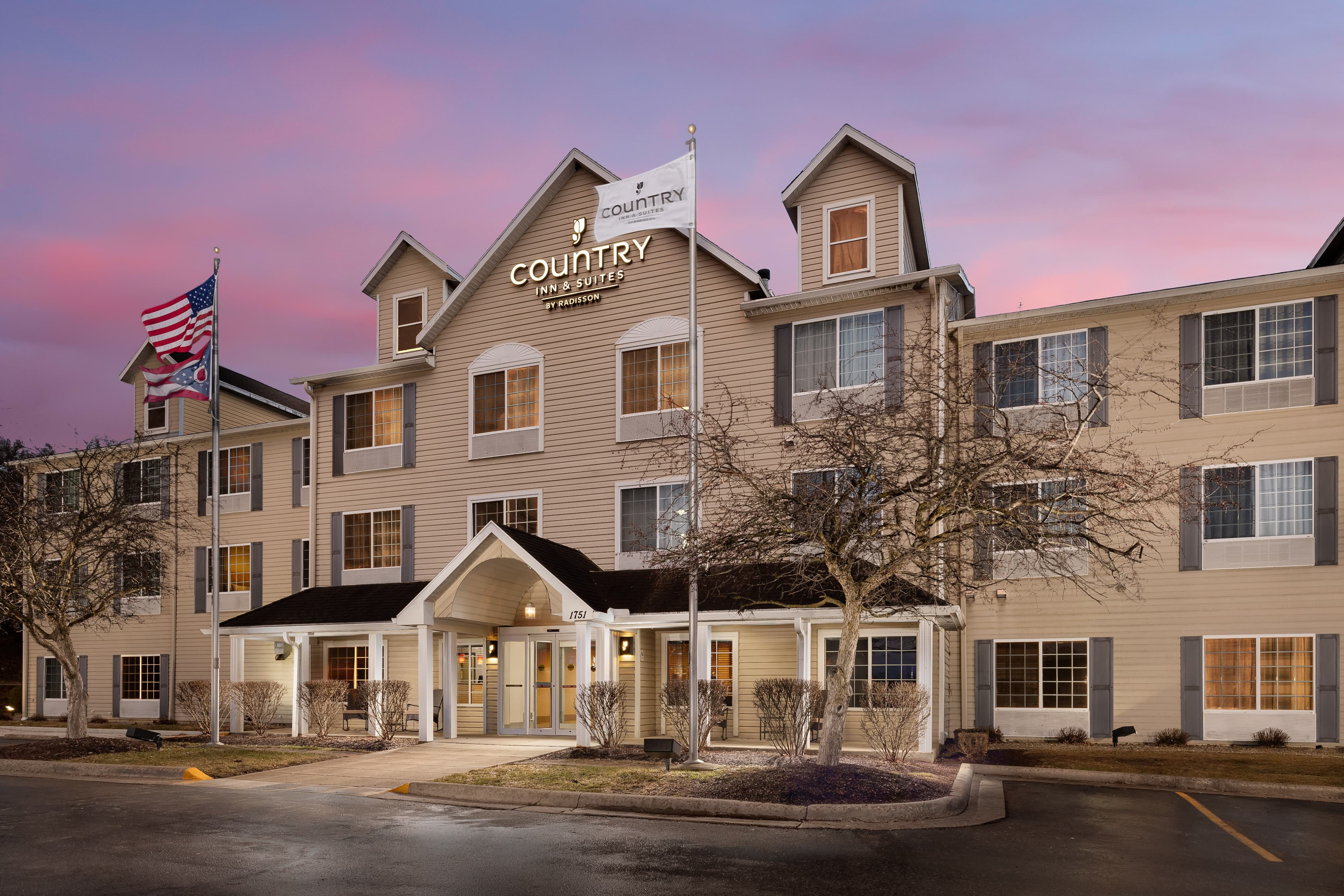 Country Inn & Suites by Radisson, Springfield, OH - Image 1