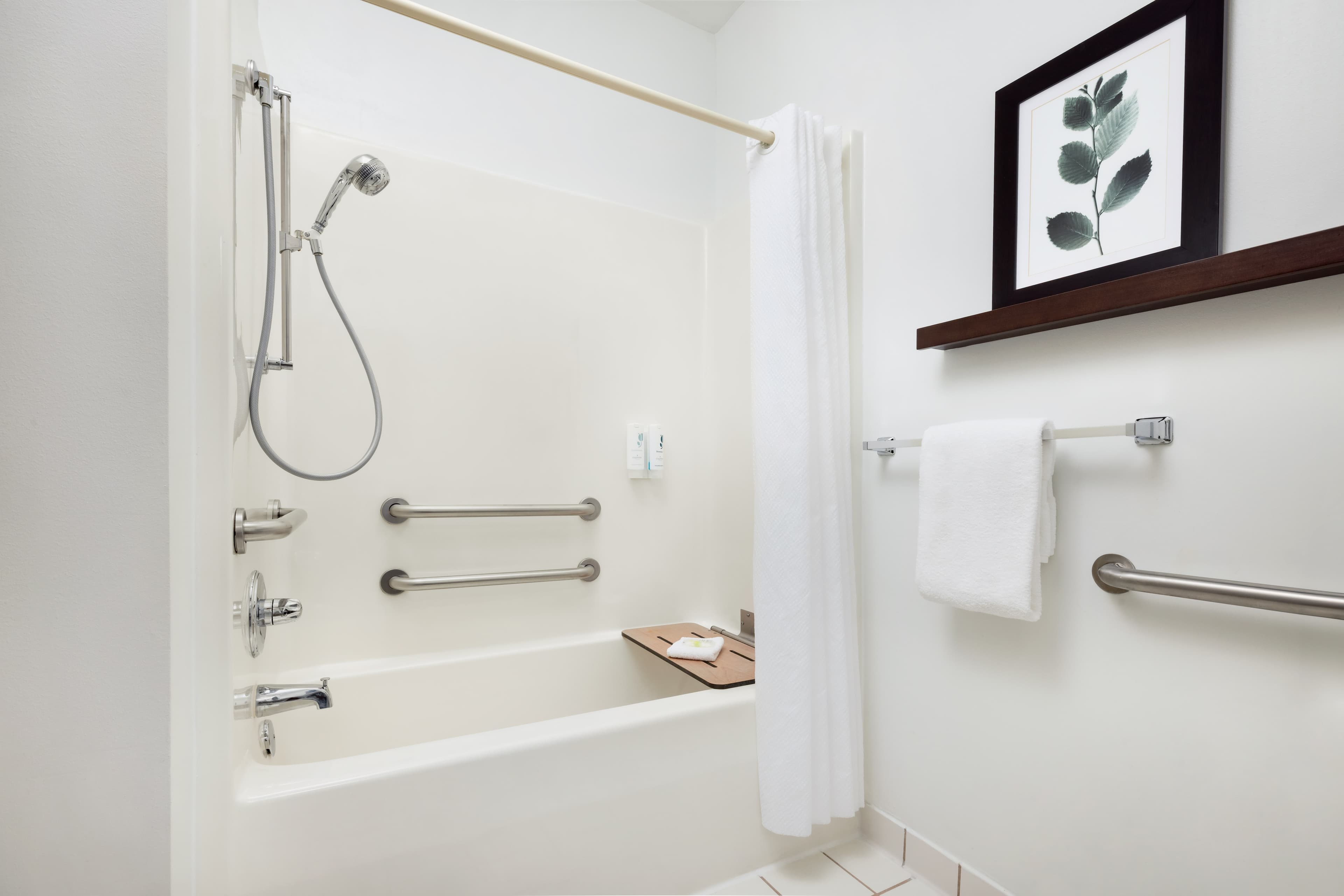 Country Inn & Suites by Radisson, Springfield, OH — 9