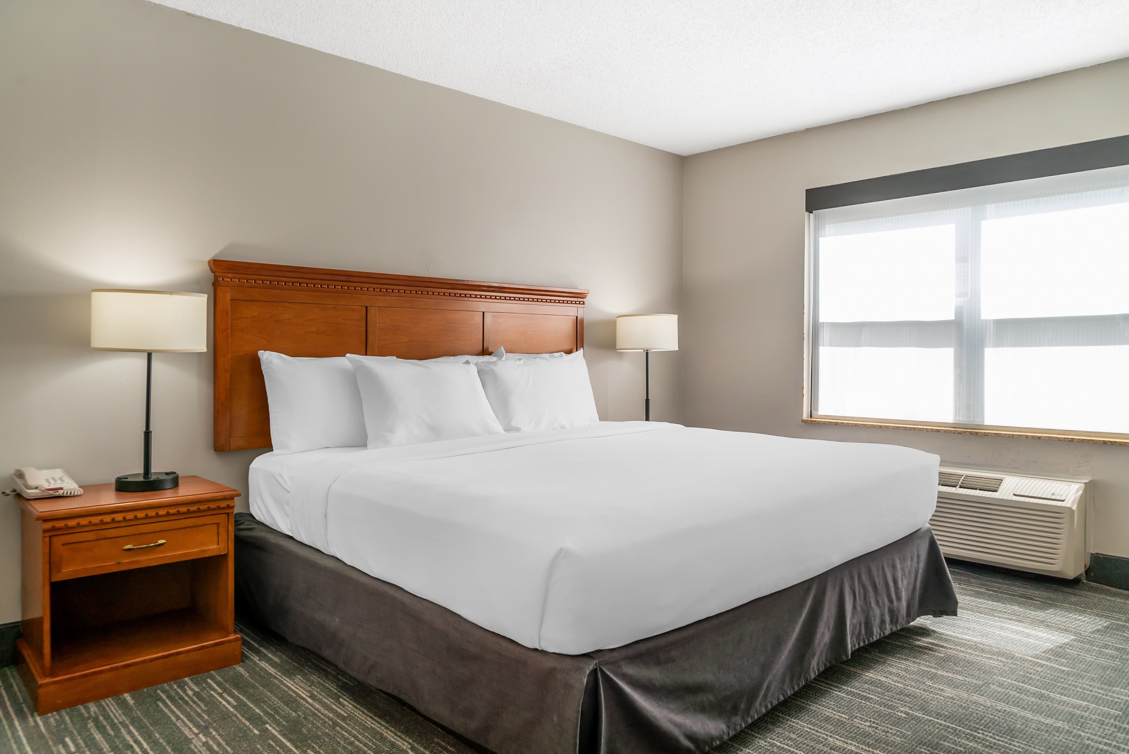 Country Inn & Suites by Radisson, Rossford - Toledo South - Image 2
