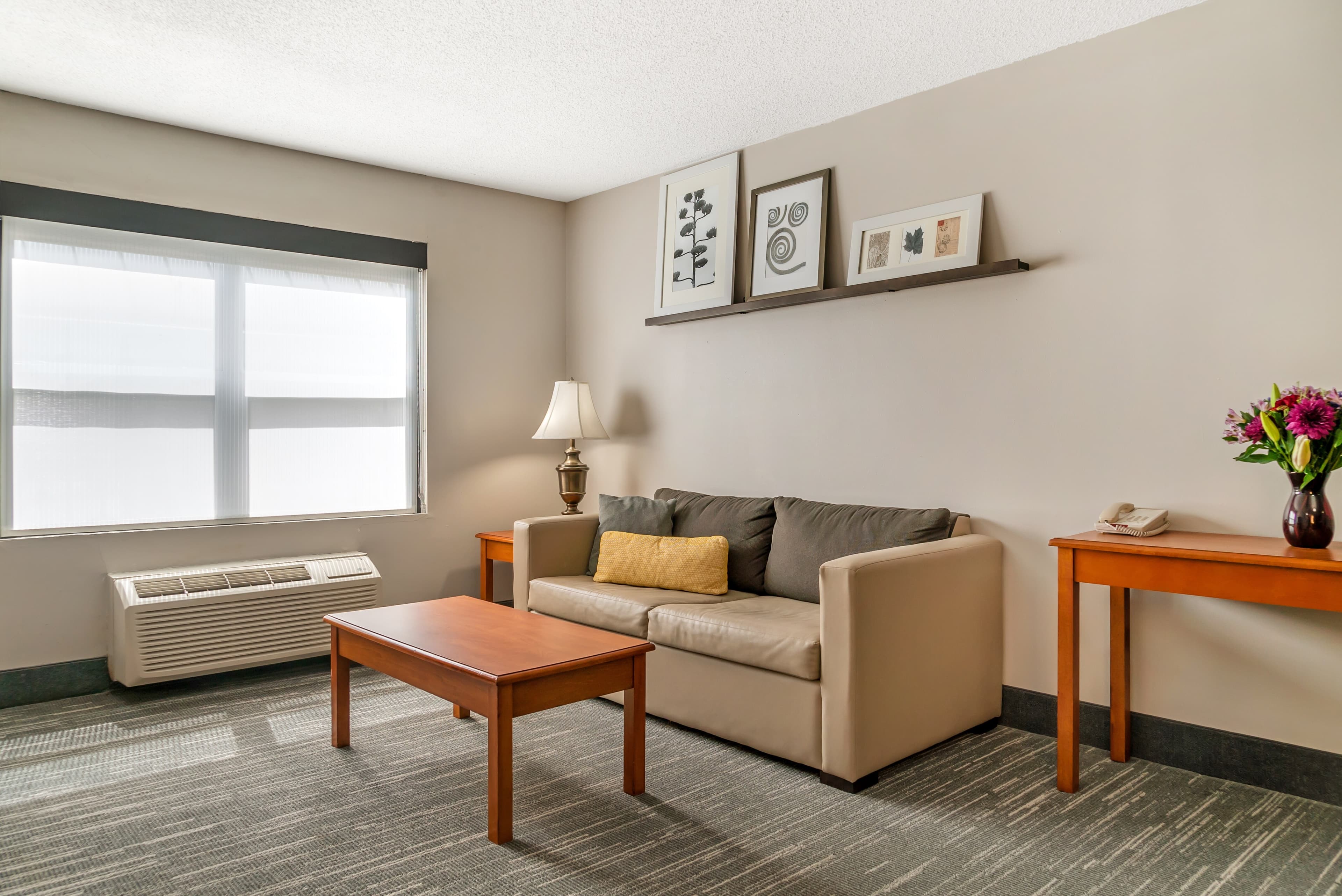 Country Inn & Suites by Radisson, Rossford - Toledo South - Image 5