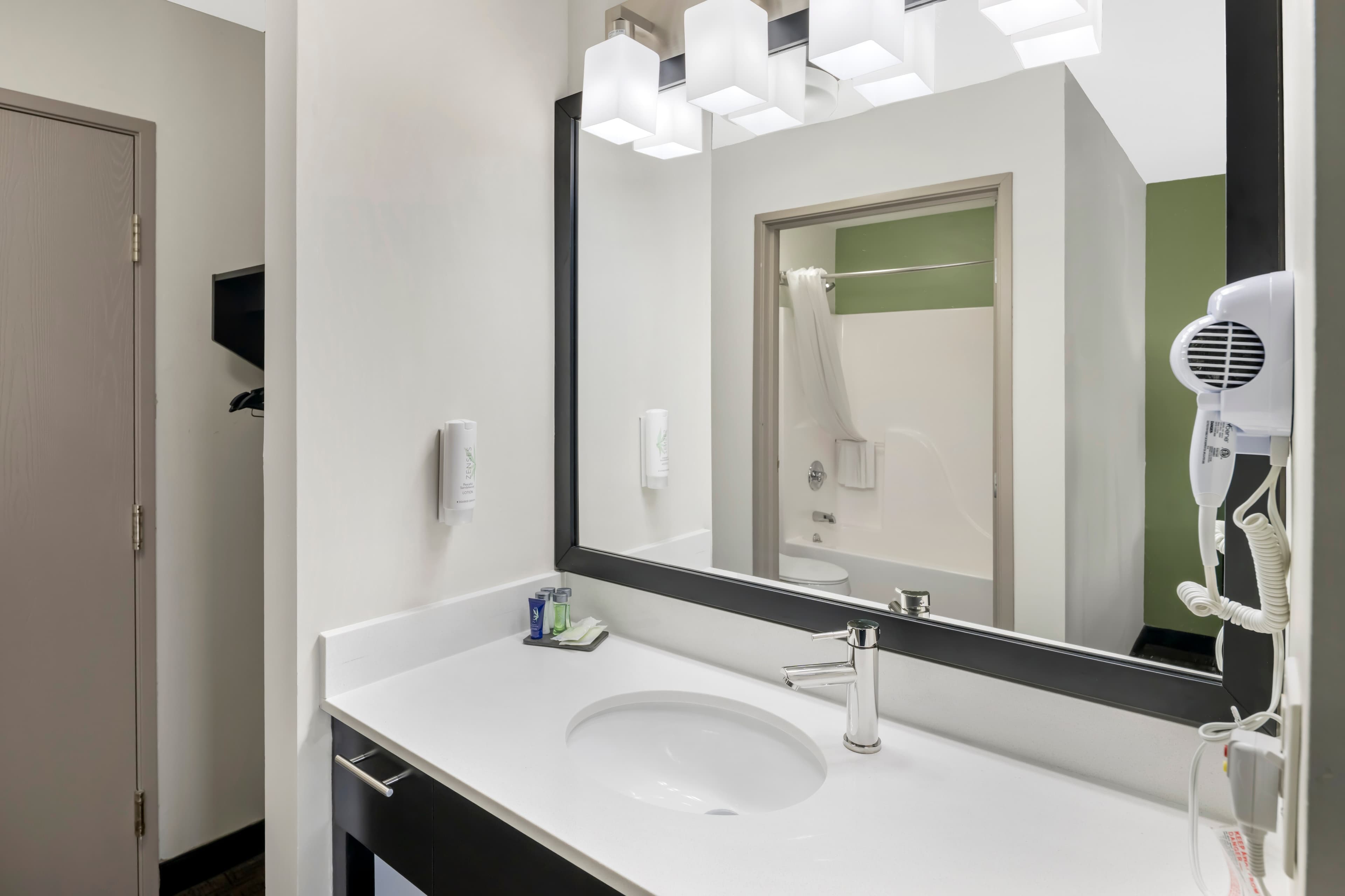 Sleep Inn & Suites - Oxford - University Area — 24